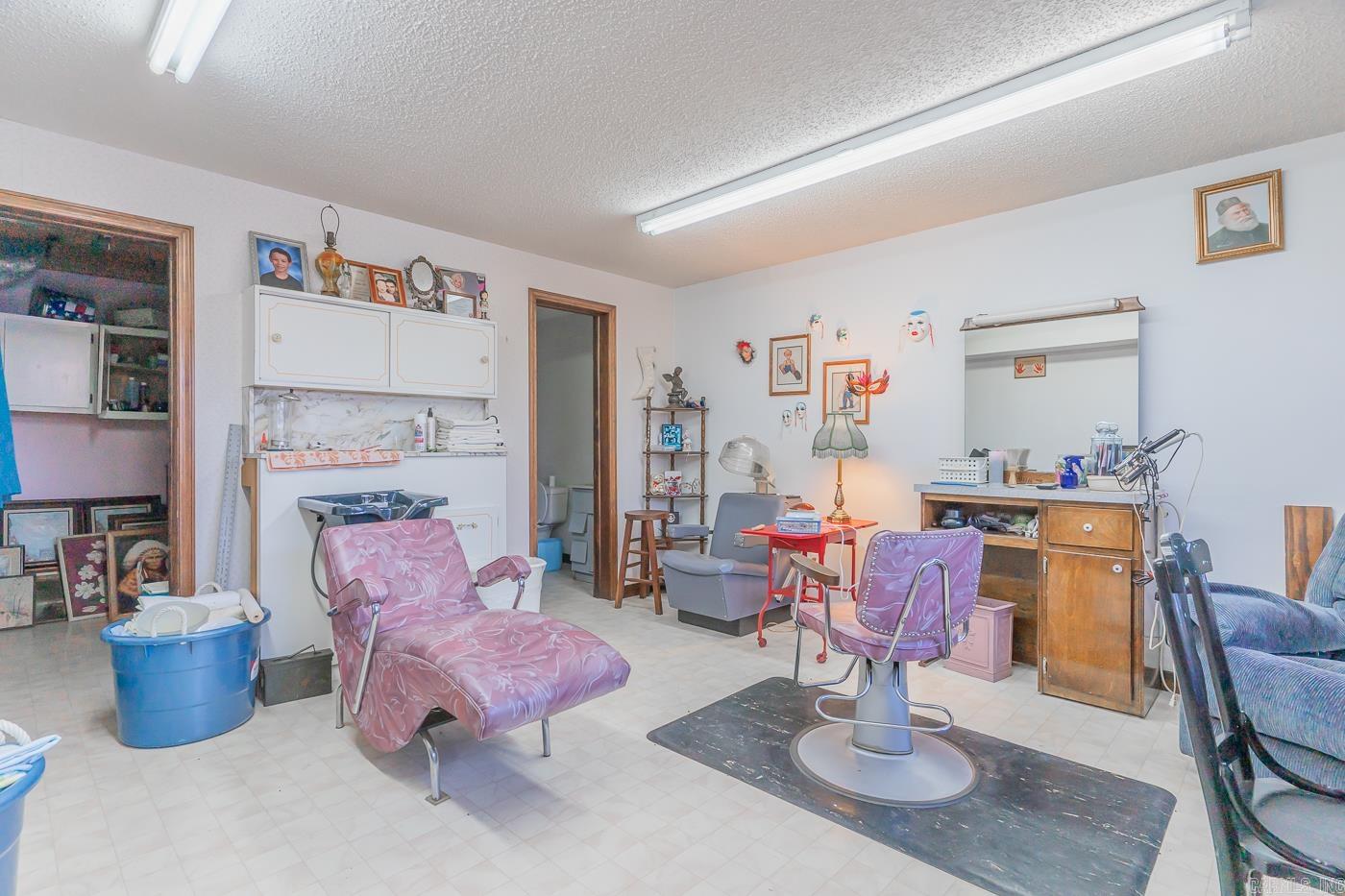938 N Fairview  Mammoth Spring, AR
