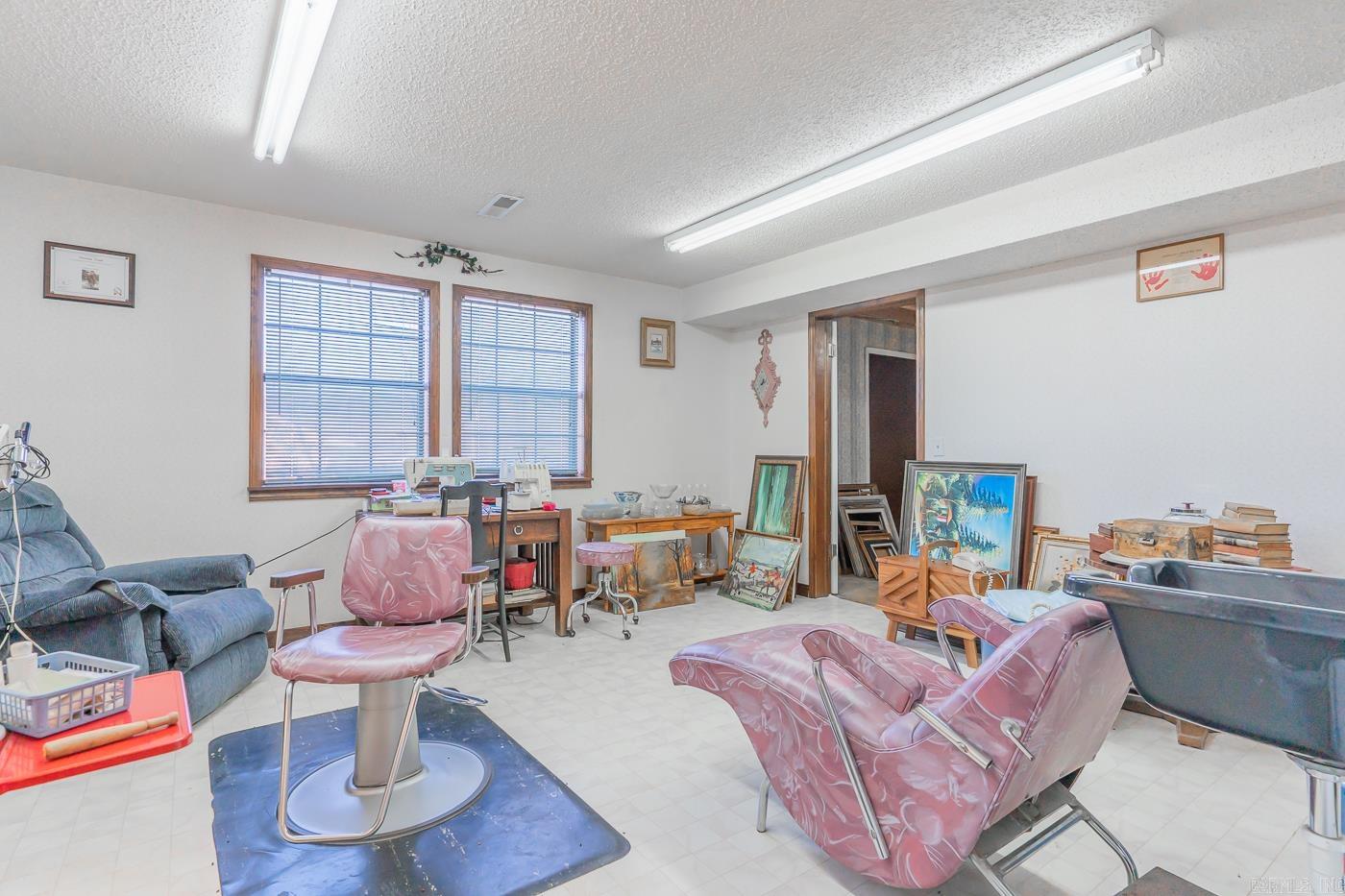 938 N Fairview  Mammoth Spring, AR