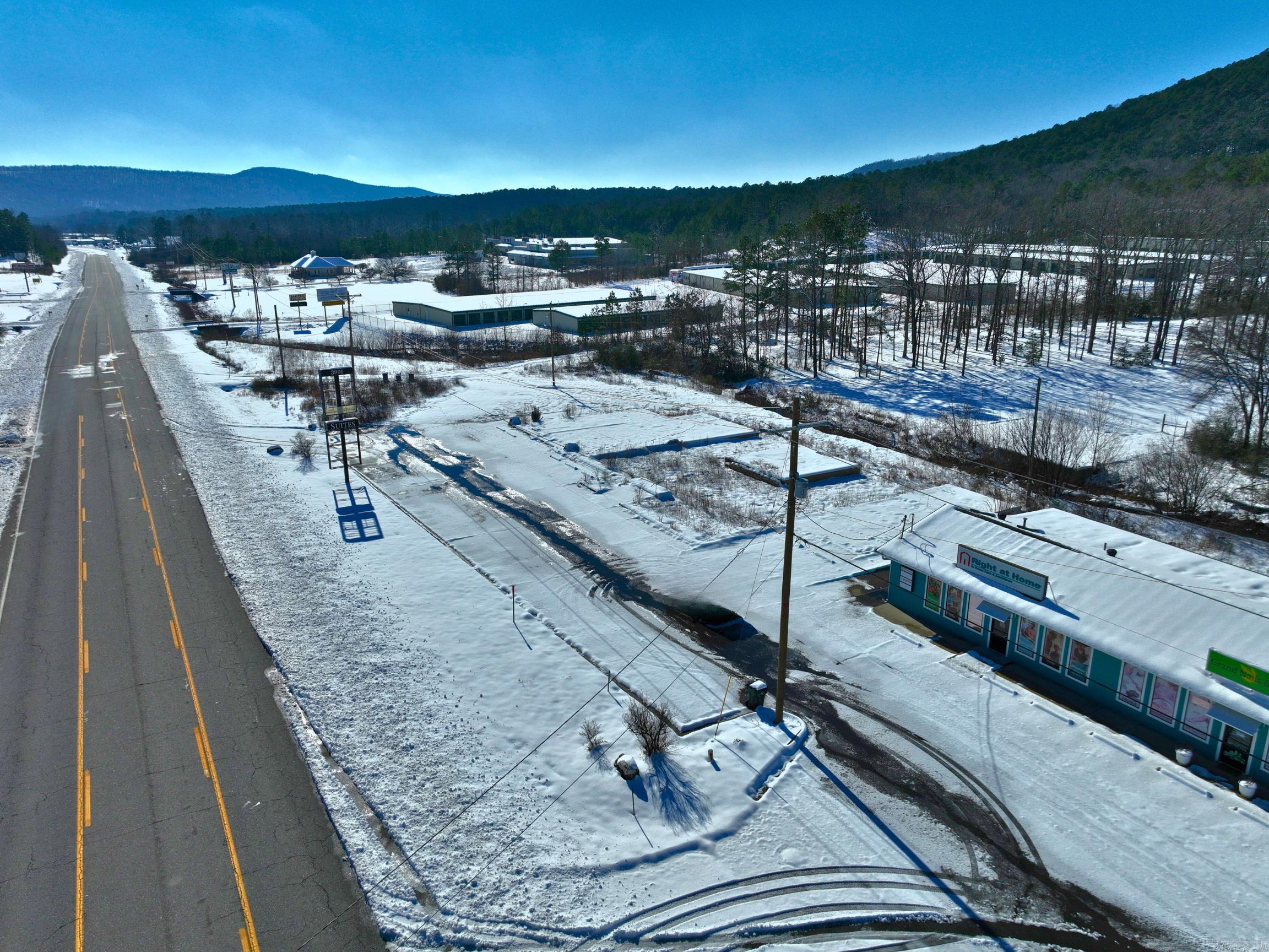 3900 N Highway 7  Hot Springs Village, AR