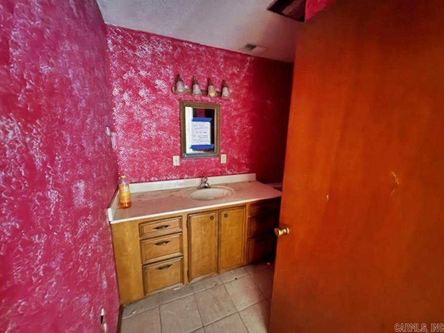 149  Lee Dixon  Bismarck, AR