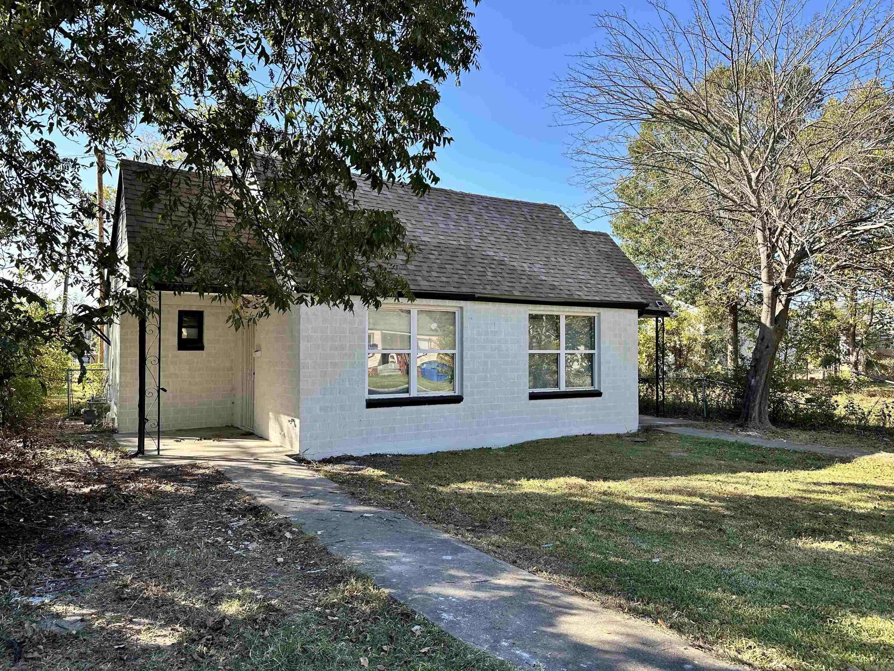 123  College Park  North Little Rock, AR