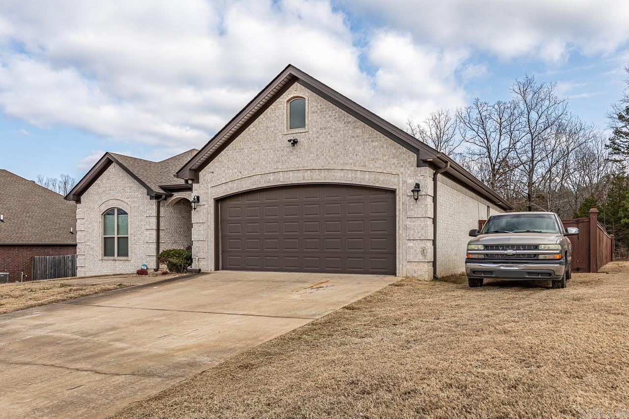17200  Crooked Oak  North Little Rock, AR