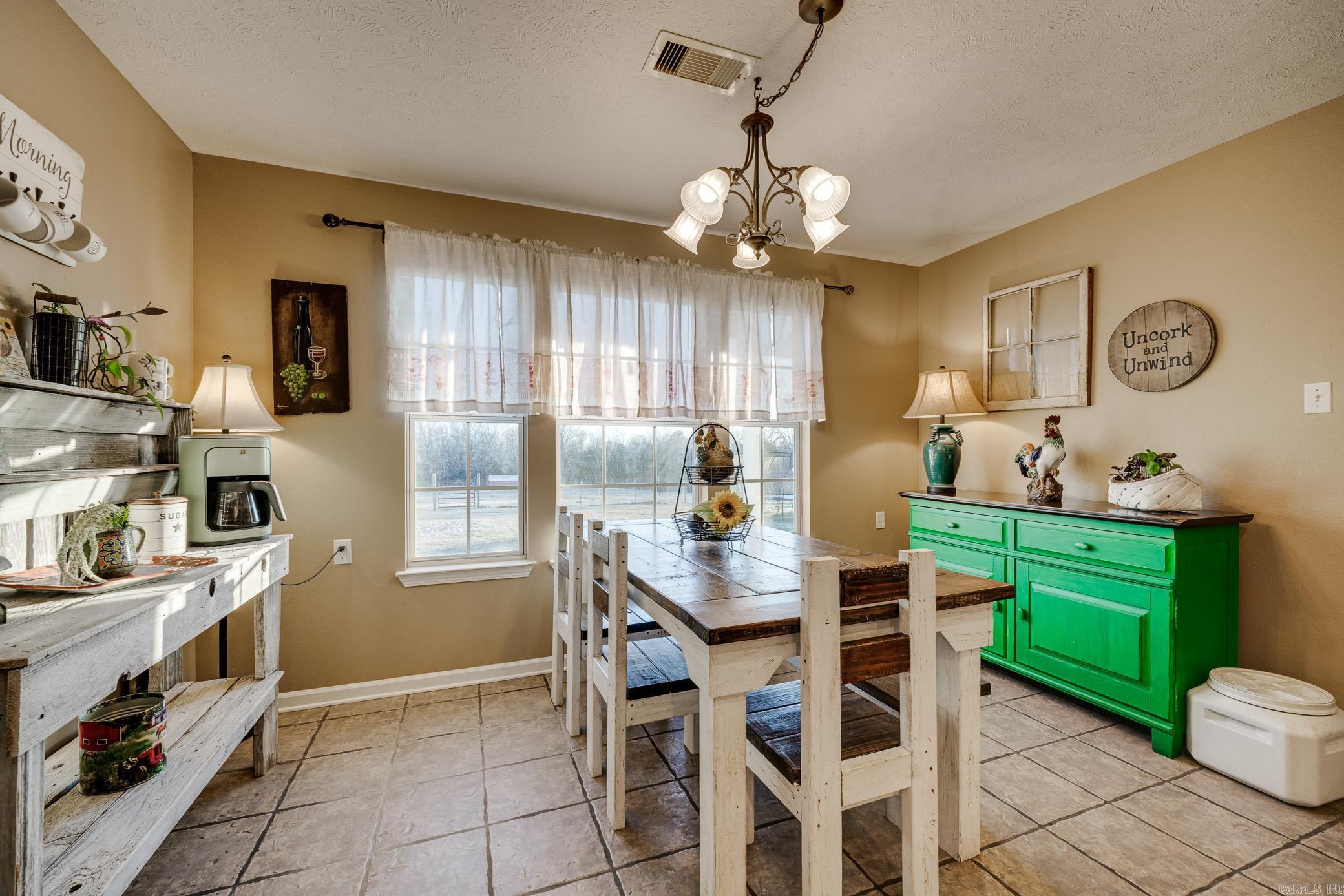 17  Barney Road  Enola, AR