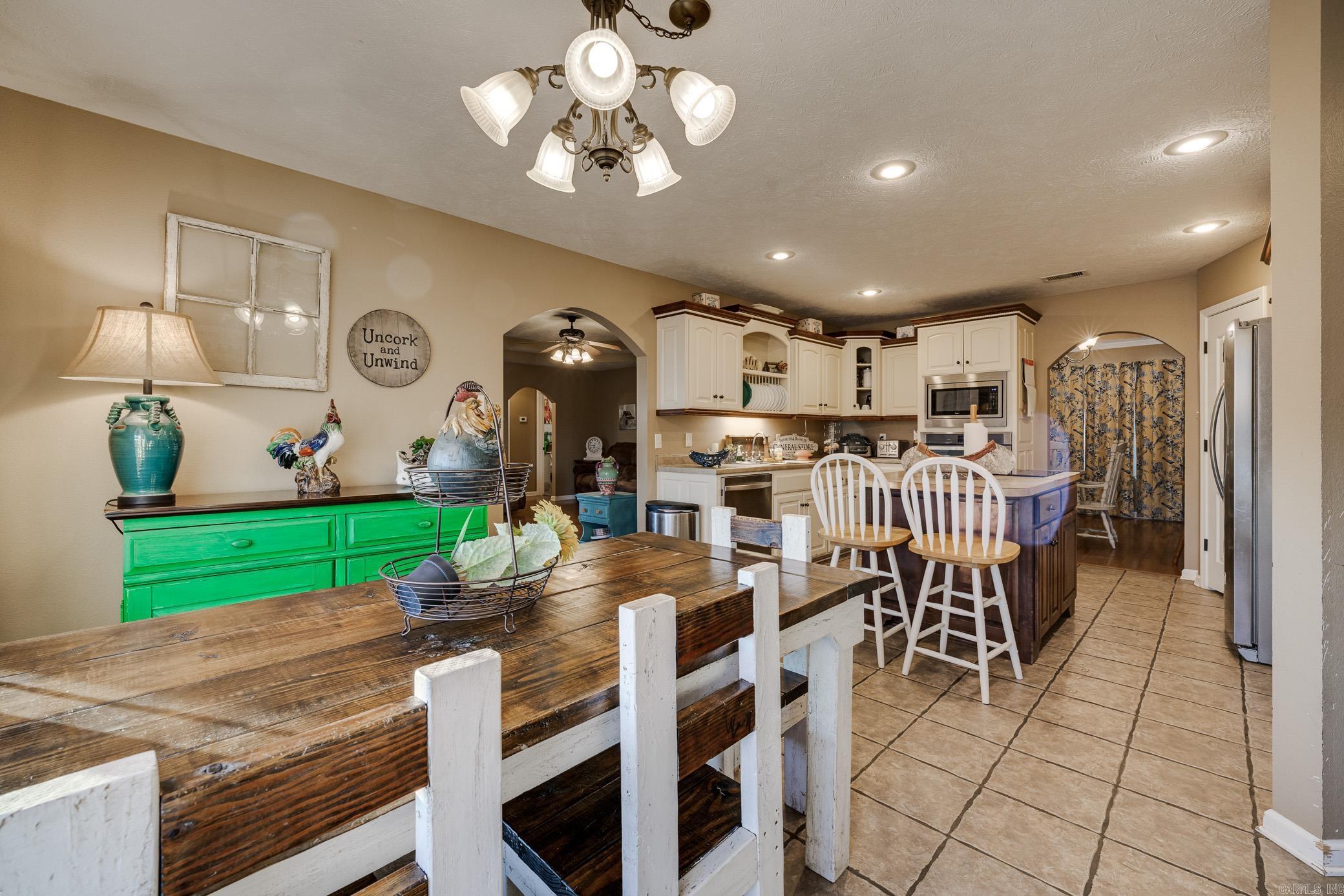 17  Barney Road  Enola, AR