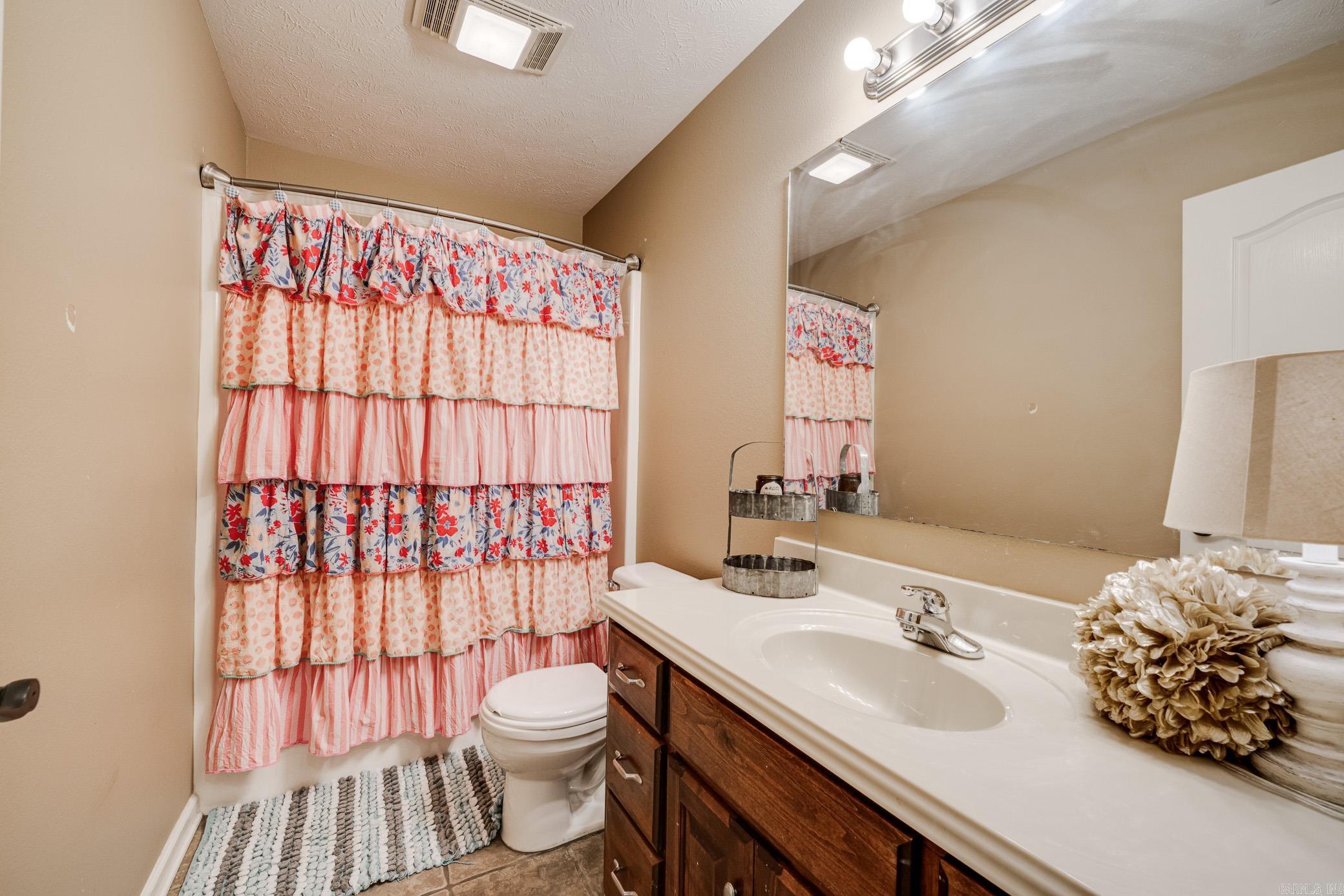 17  Barney Road  Enola, AR