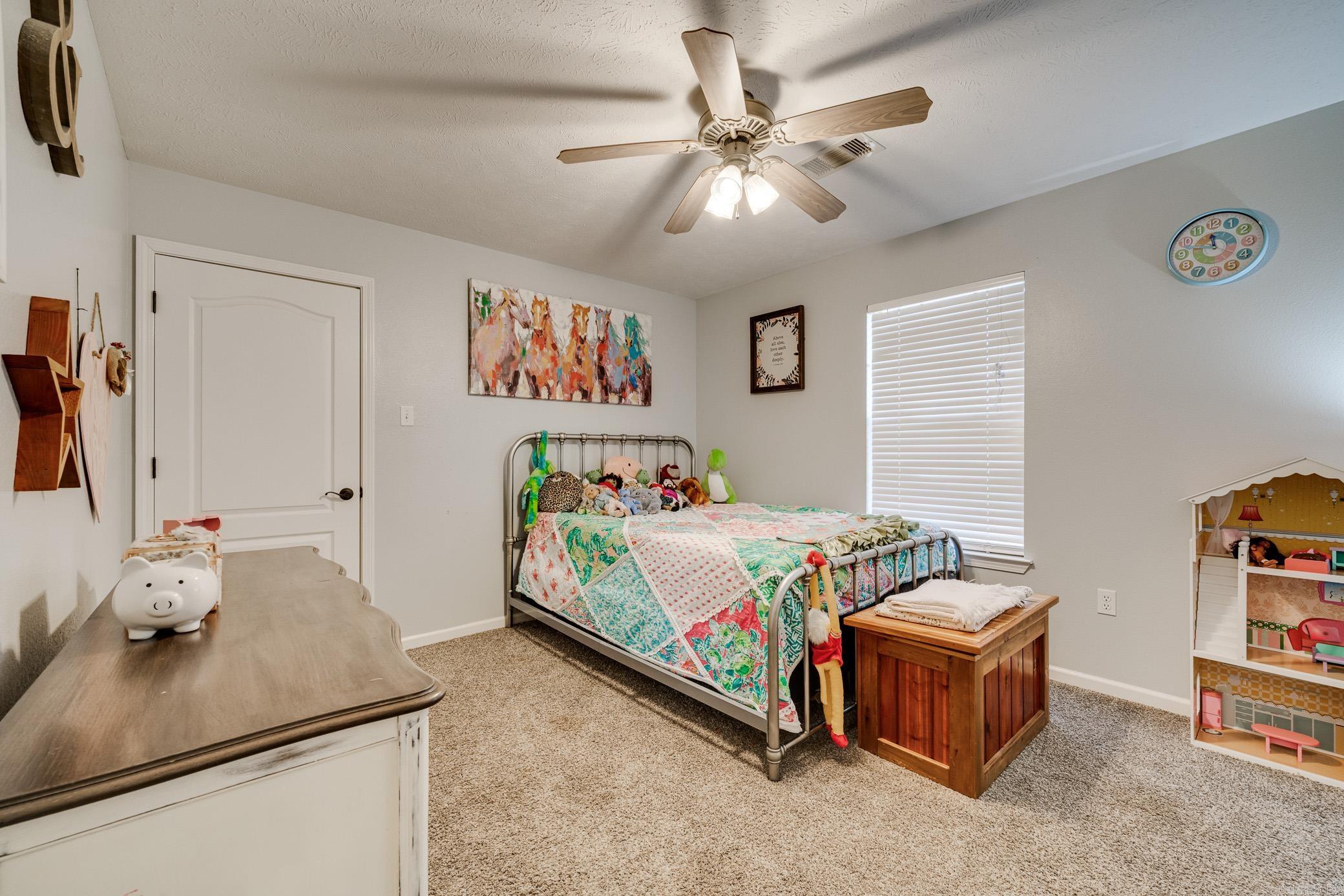 17  Barney Road  Enola, AR