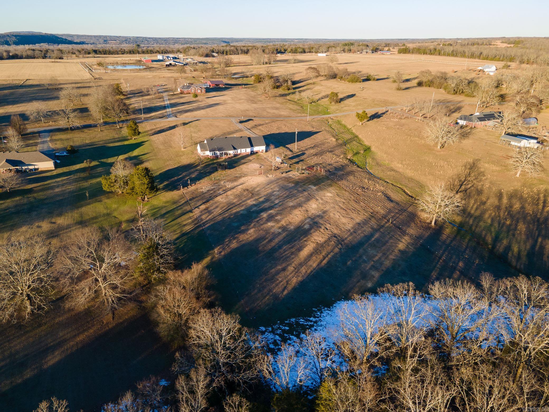 17  Barney Road  Enola, AR