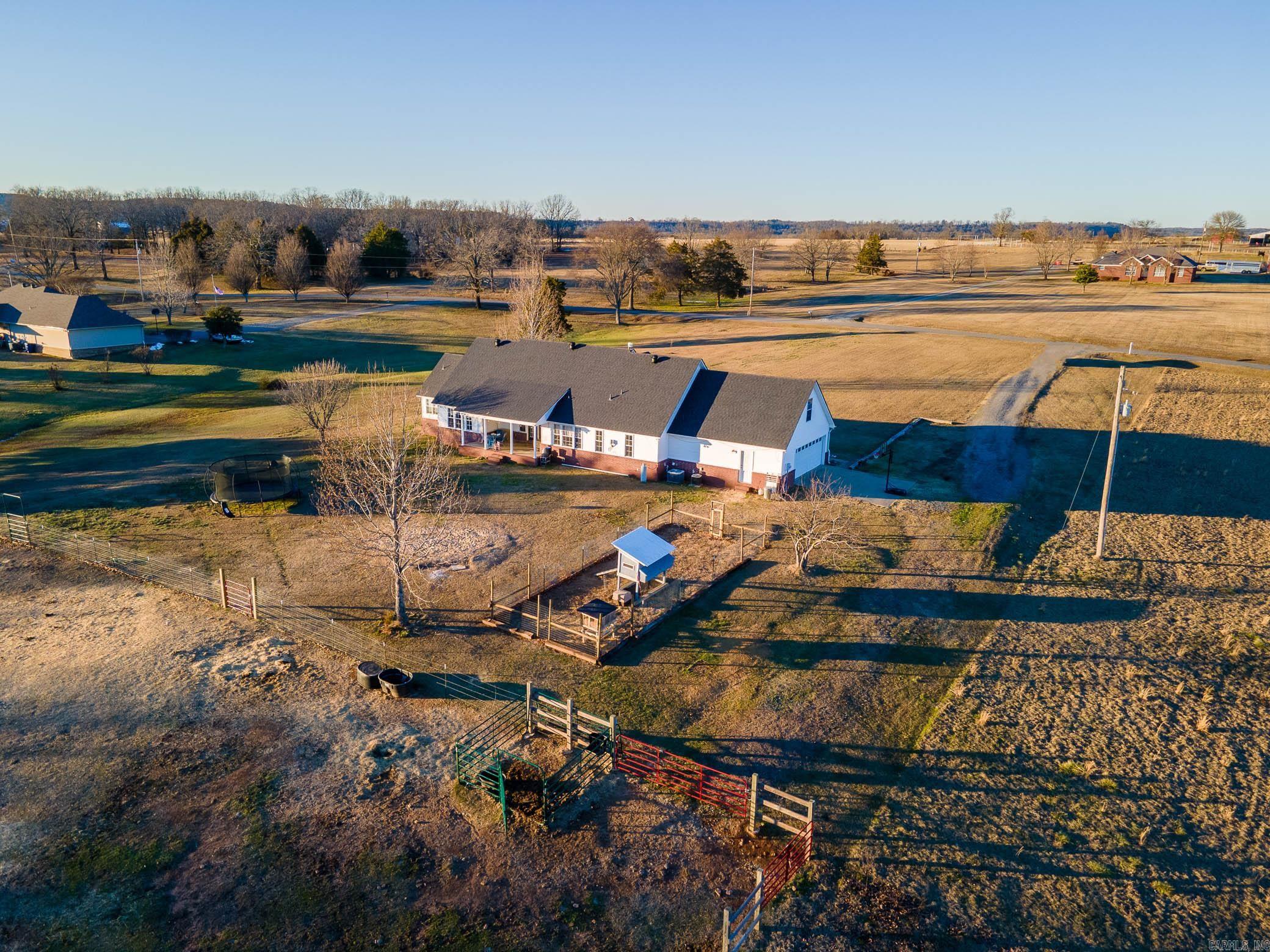 17  Barney Road  Enola, AR