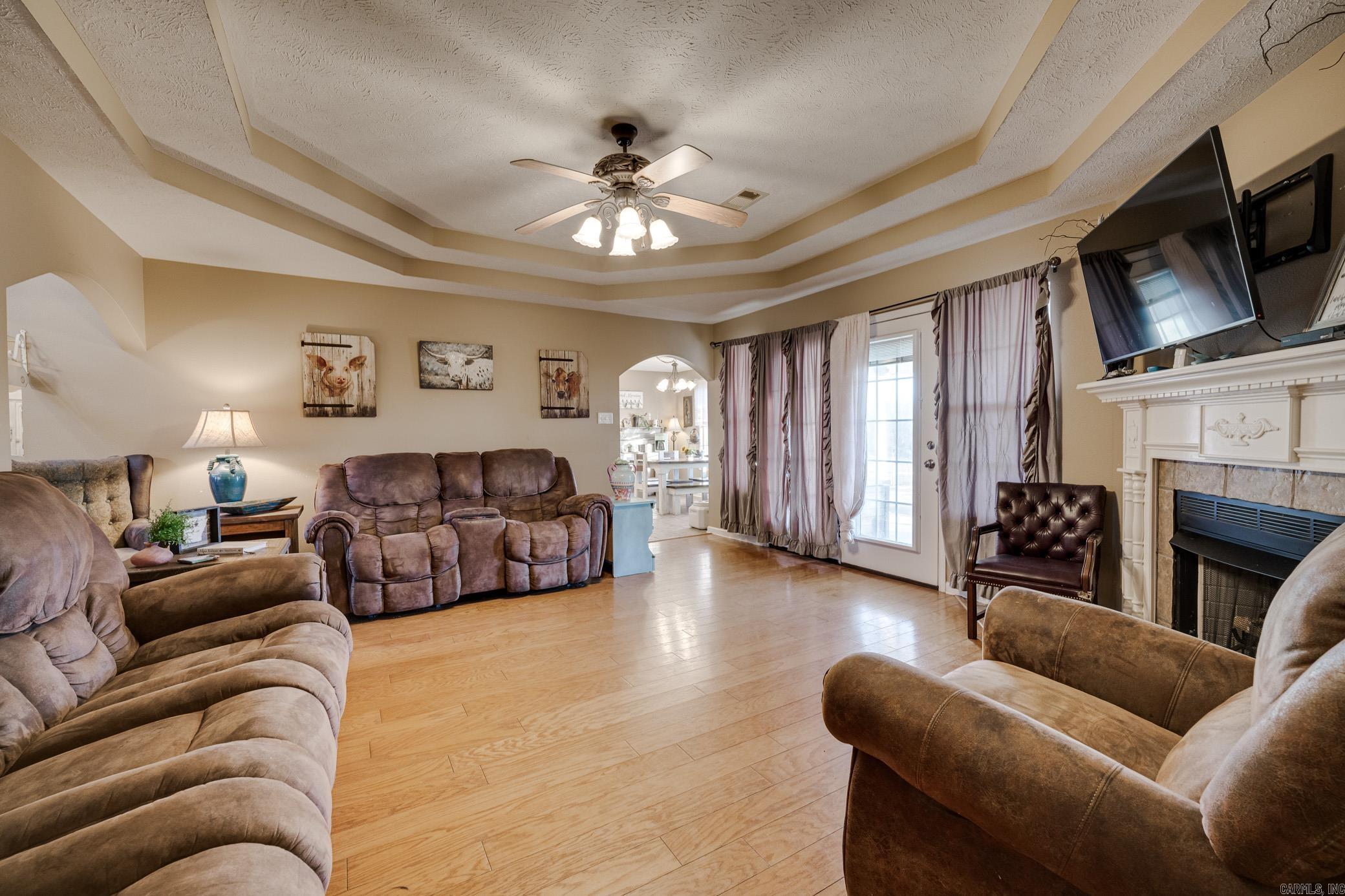 17  Barney Road  Enola, AR