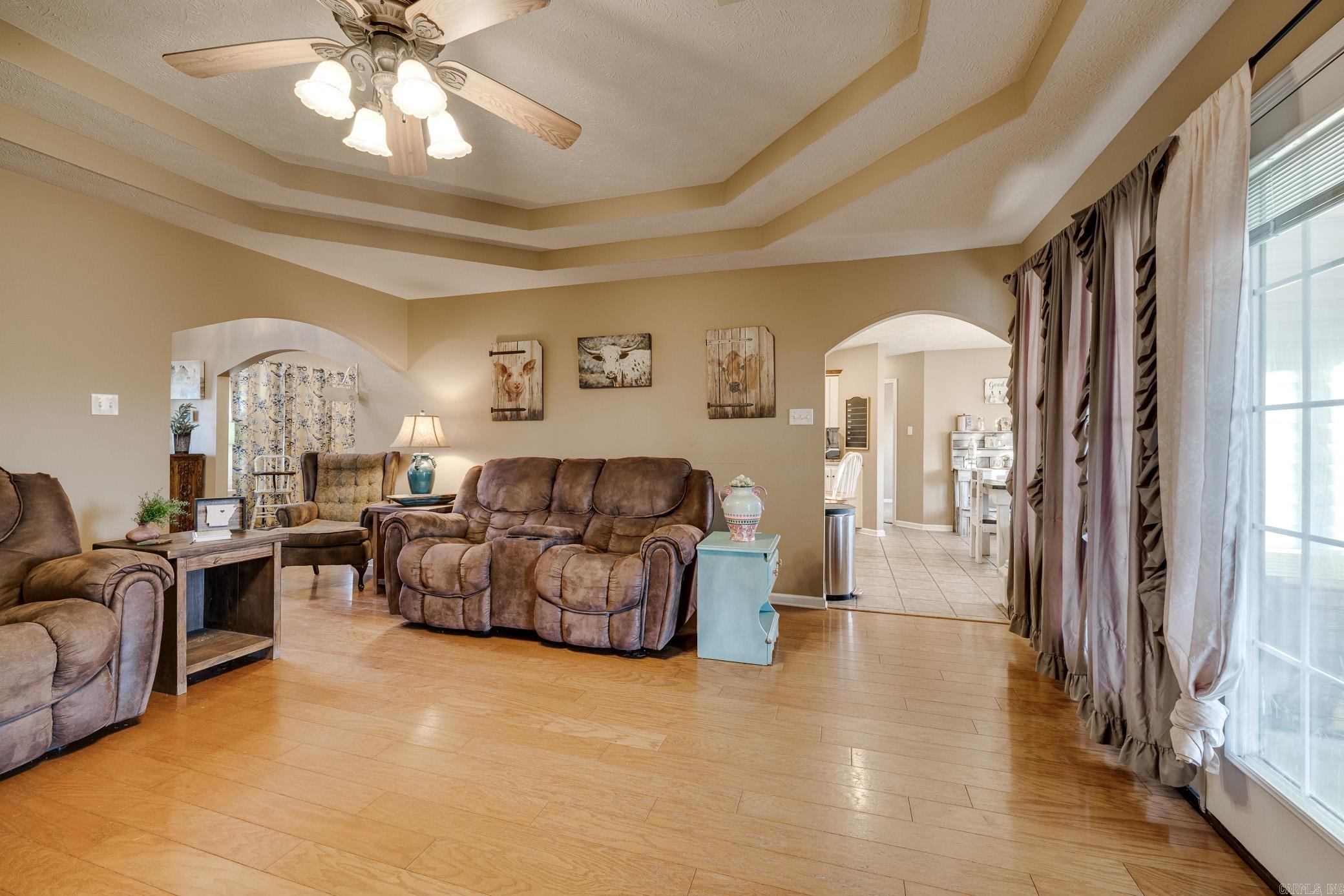 17  Barney Road  Enola, AR
