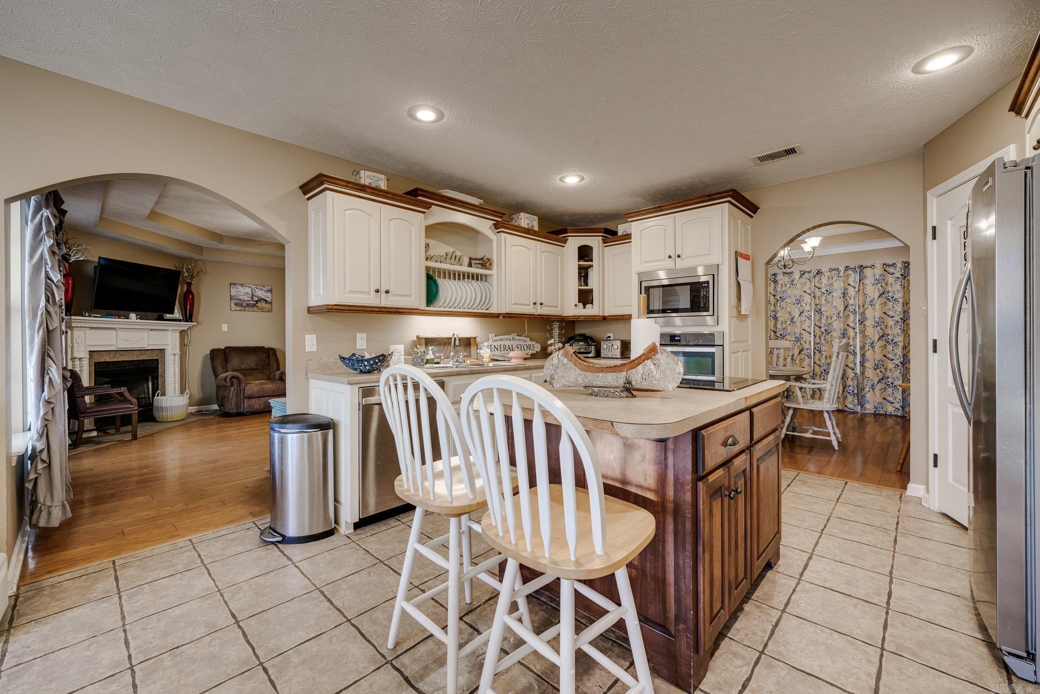 17  Barney Road  Enola, AR