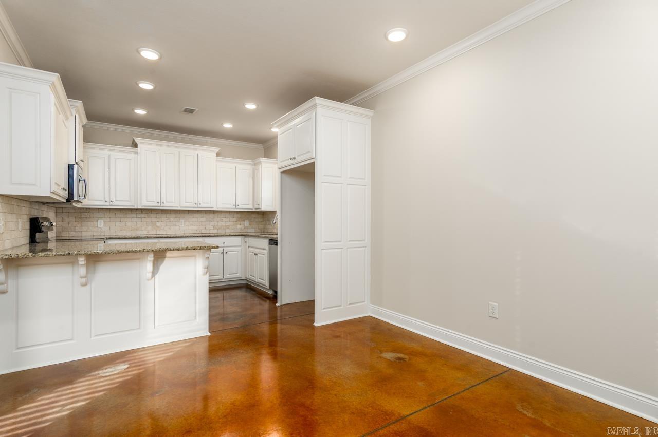 1730  SYLAR  Conway, AR
