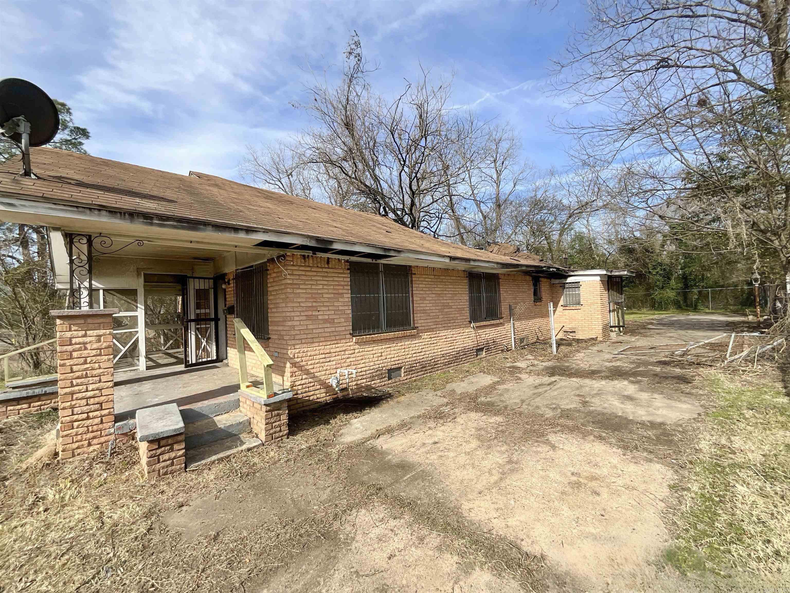 1516  North  Texarkana, TX