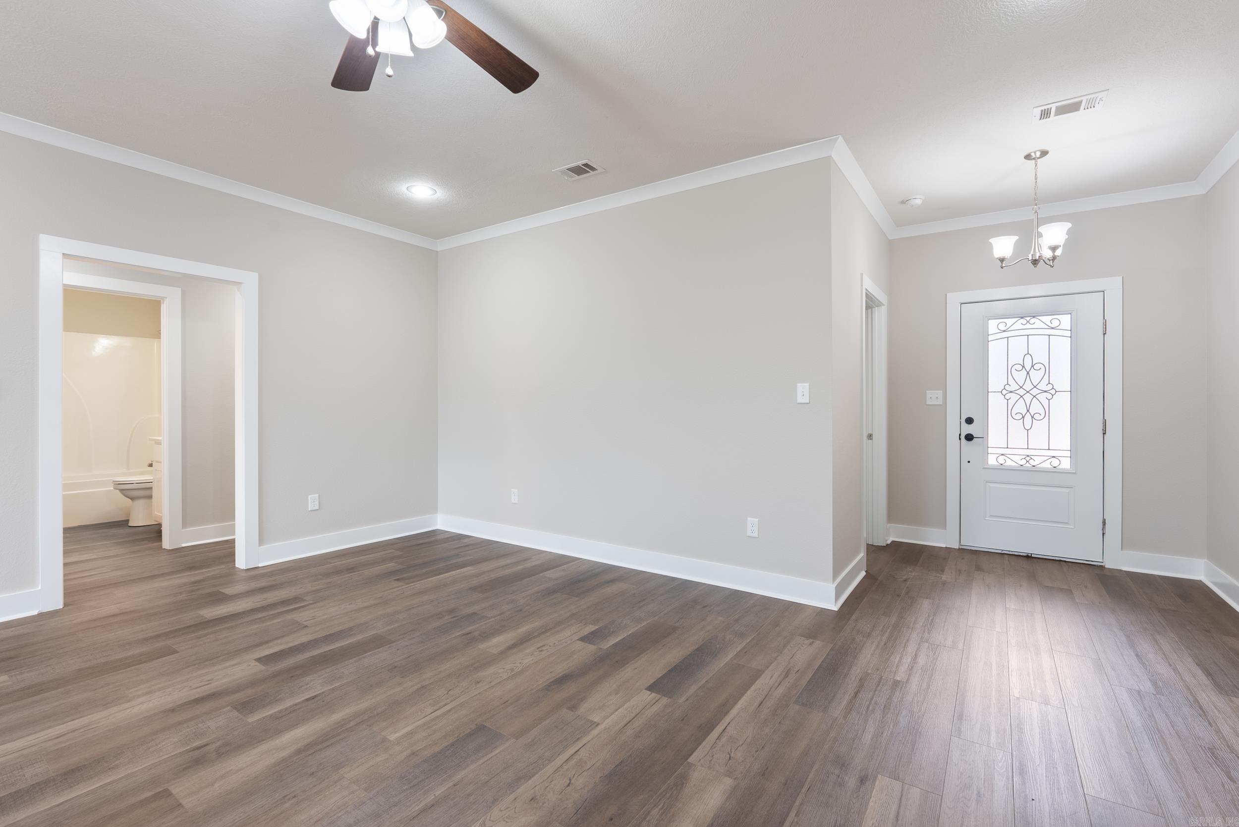 16  Clover Ridge  Vilonia, AR