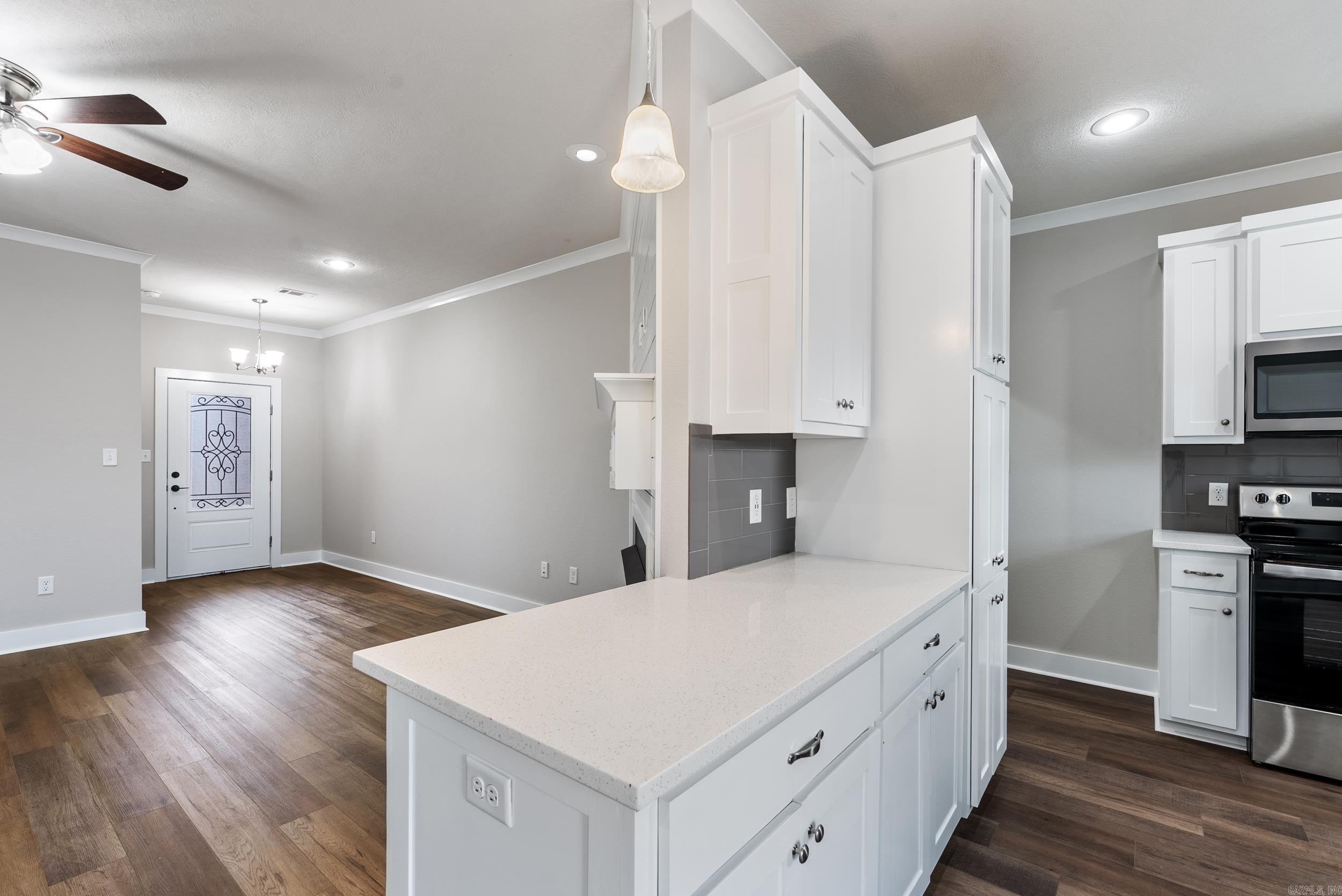 16  Clover Ridge  Vilonia, AR