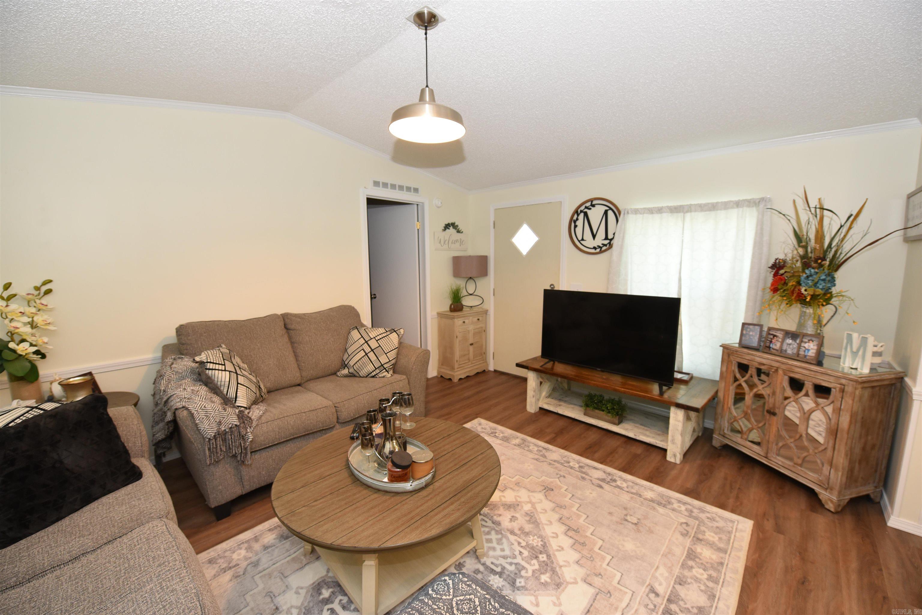 145  Central  Greers Ferry, AR