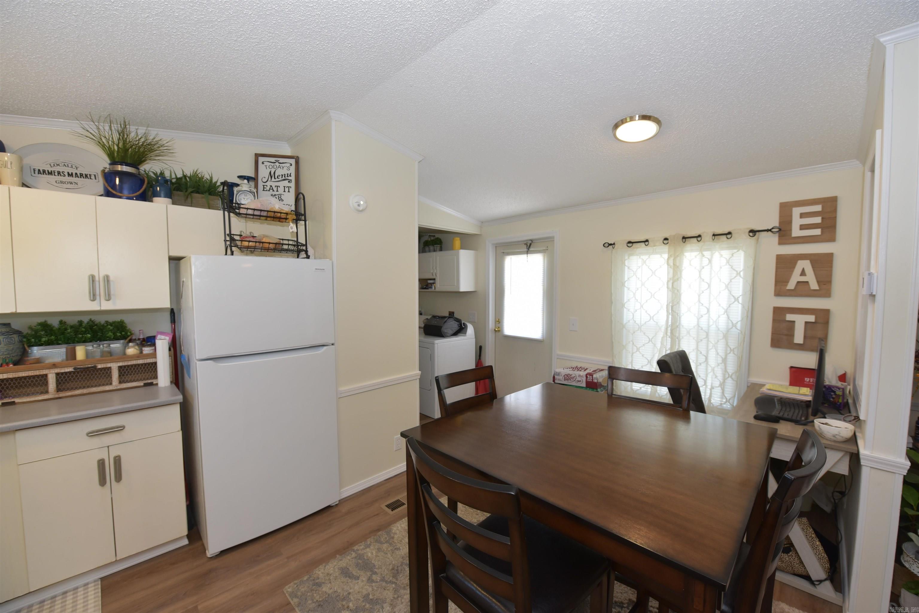145  Central  Greers Ferry, AR