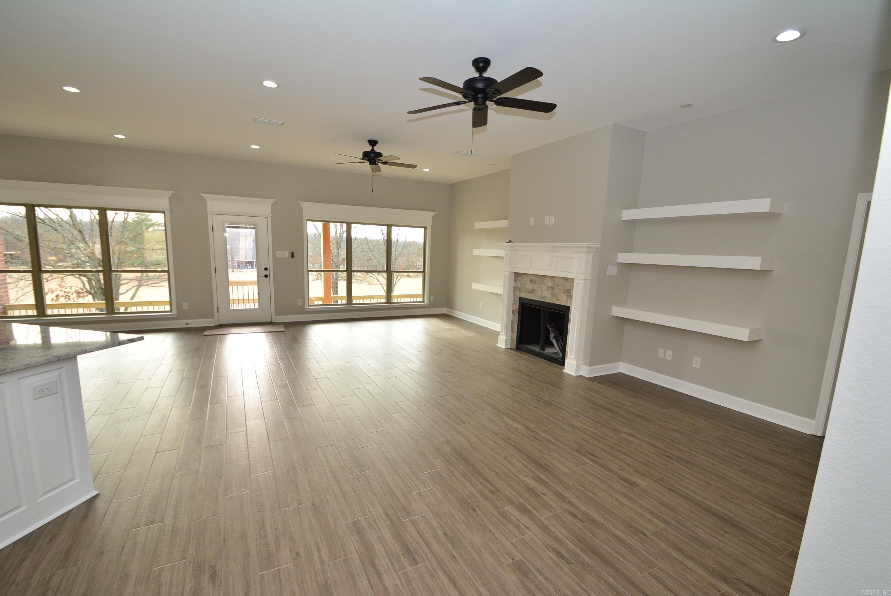 17  Waters Edge  Cabot, AR