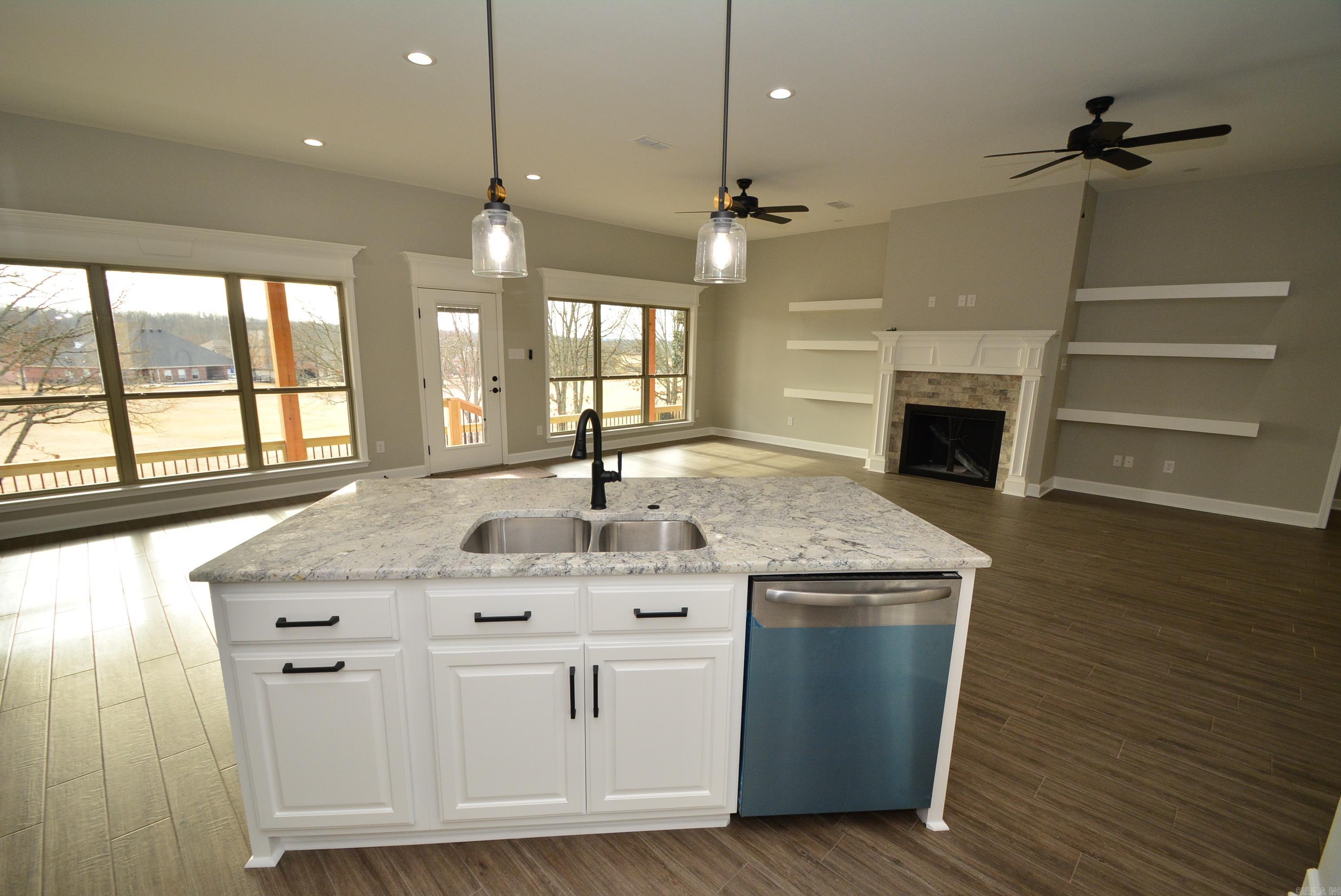 17  Waters Edge  Cabot, AR
