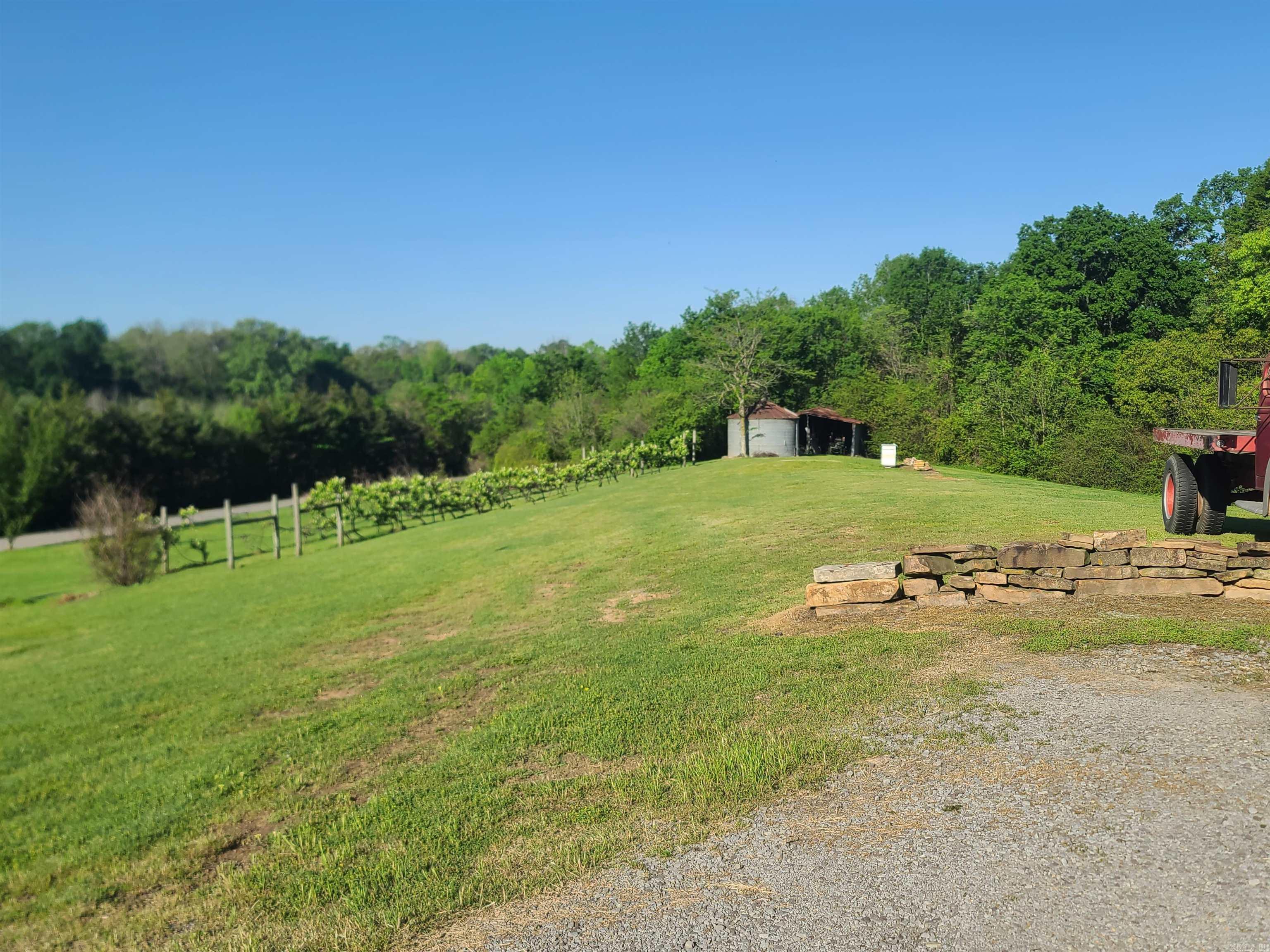 99  Sandtown 1 Airport Rd. Morrilton, AR