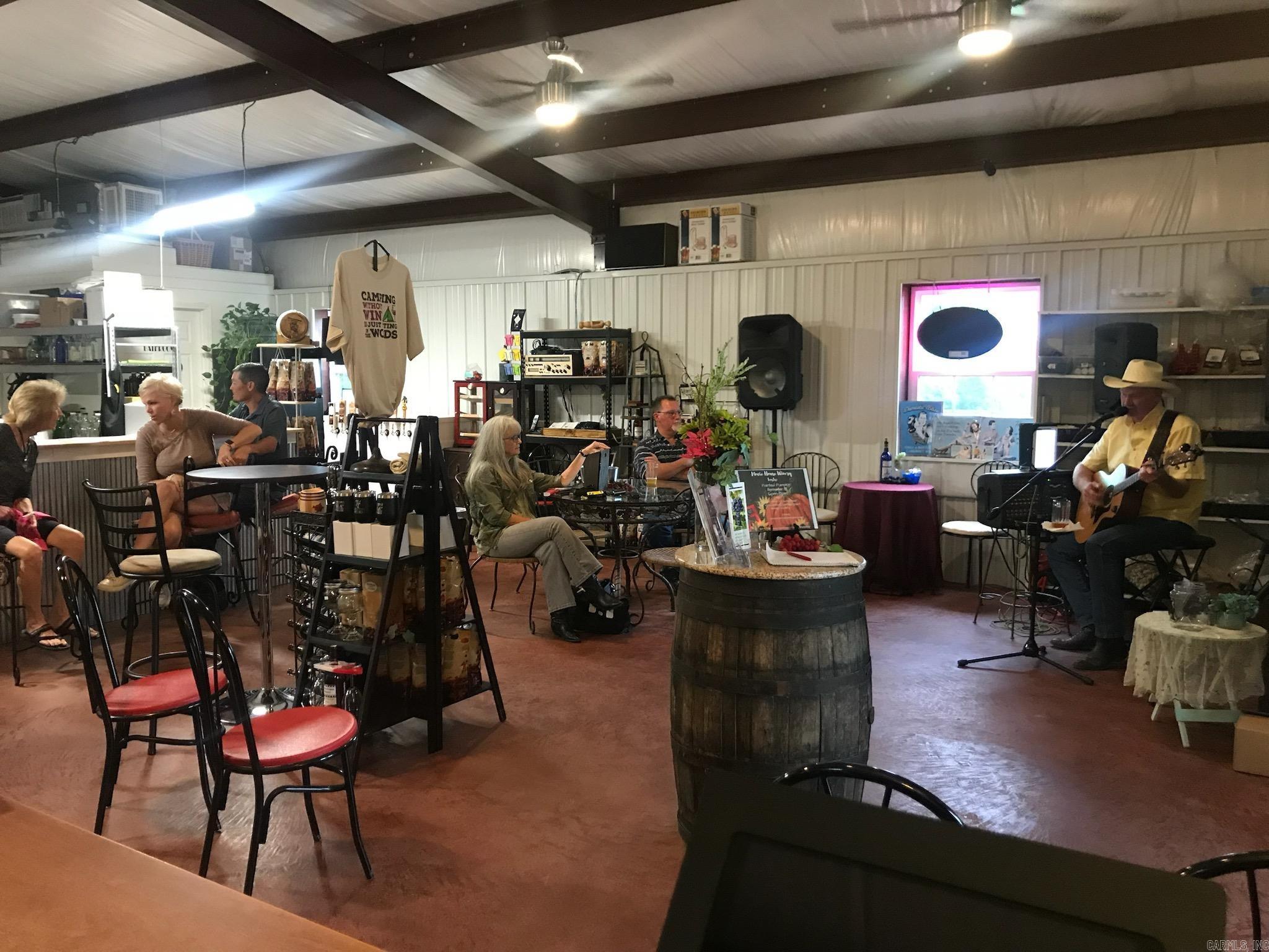 99  Sandtown 1 Airport Rd. Morrilton, AR