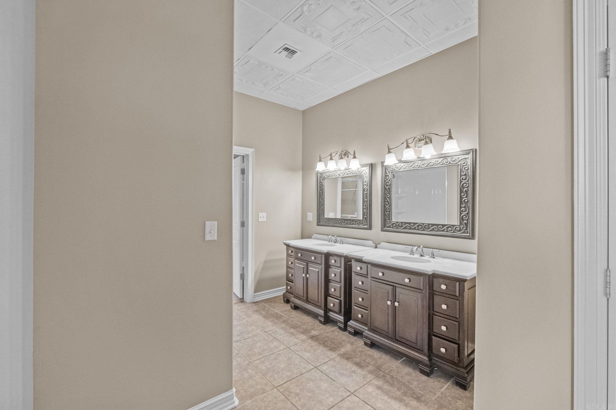 1090  Georgia Ridge  Searcy, AR