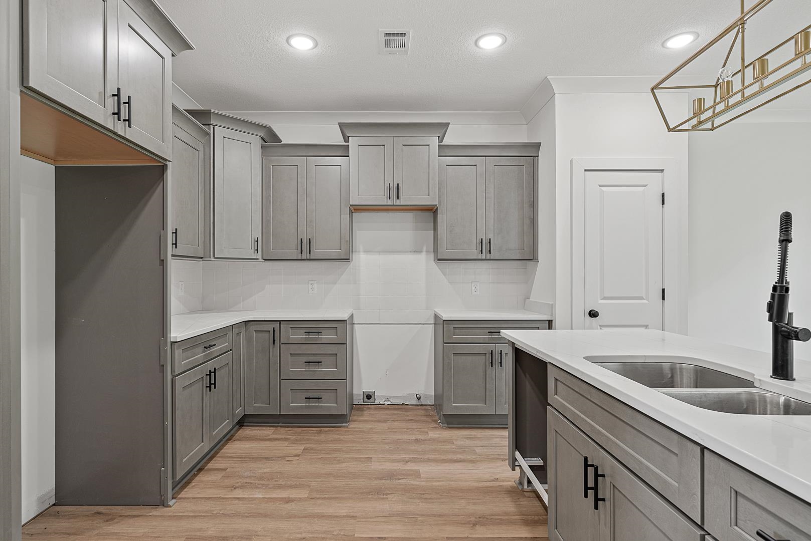 3424  Hudson  Jonesboro, AR