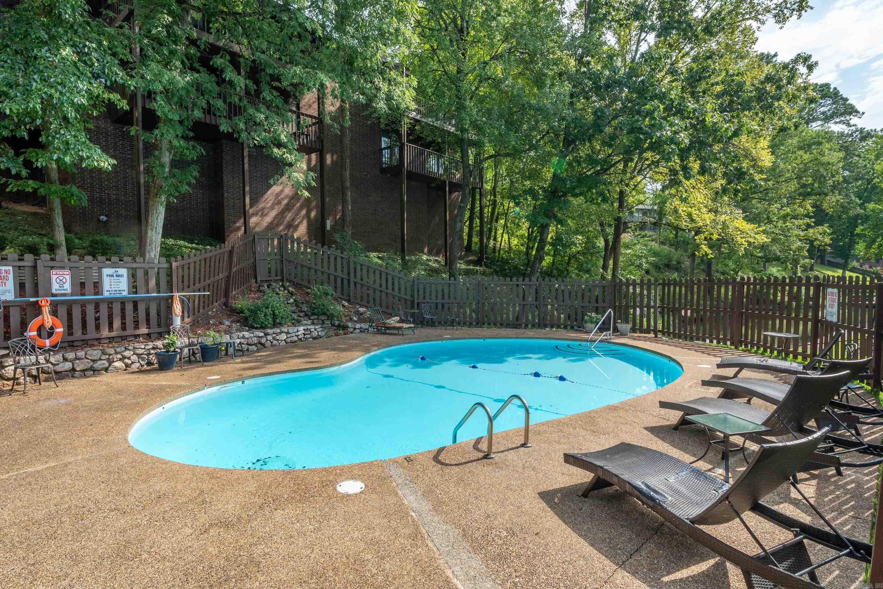 2311  LAKESHORE  Hot Springs, AR