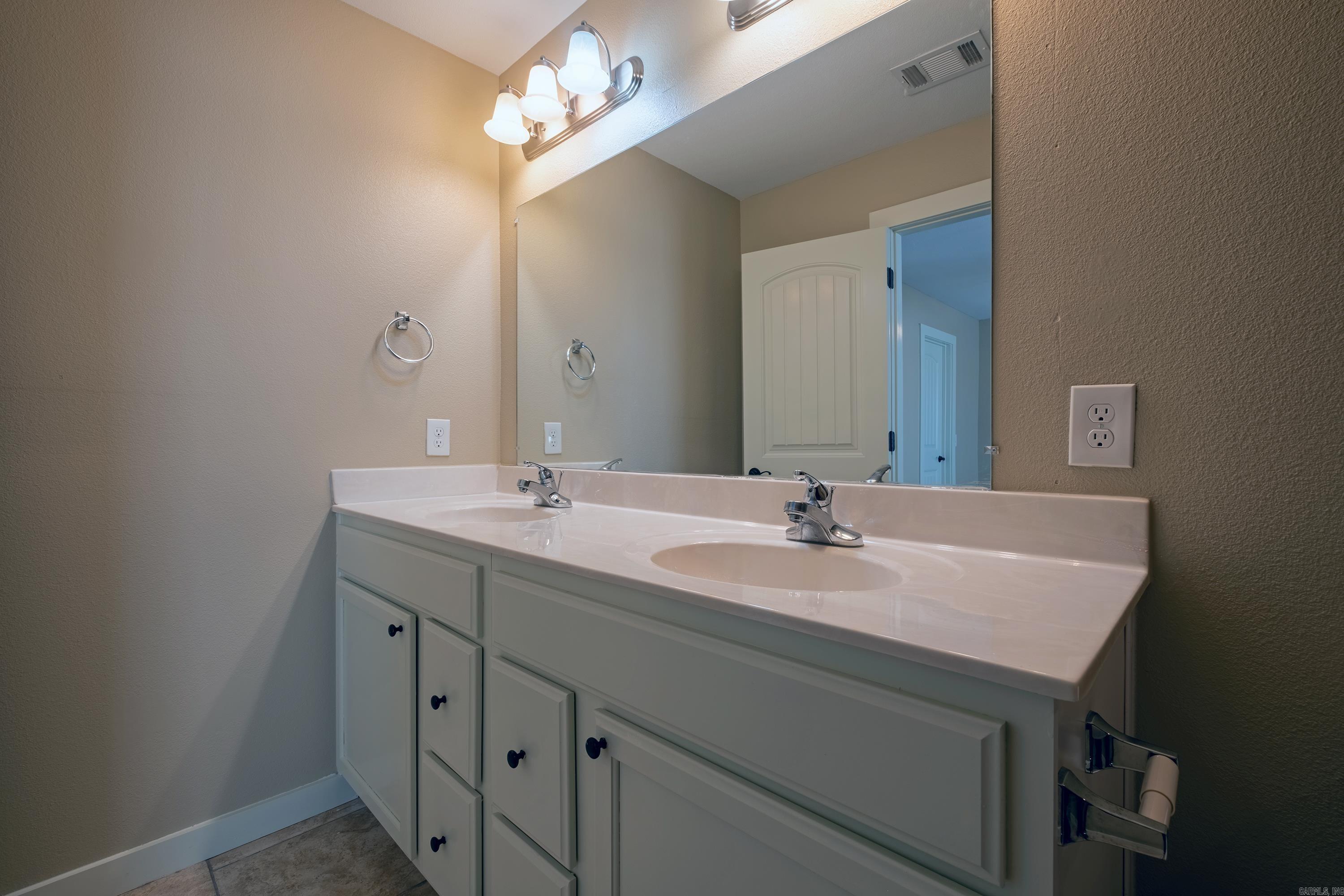 503  Tuscany  Maumelle, AR