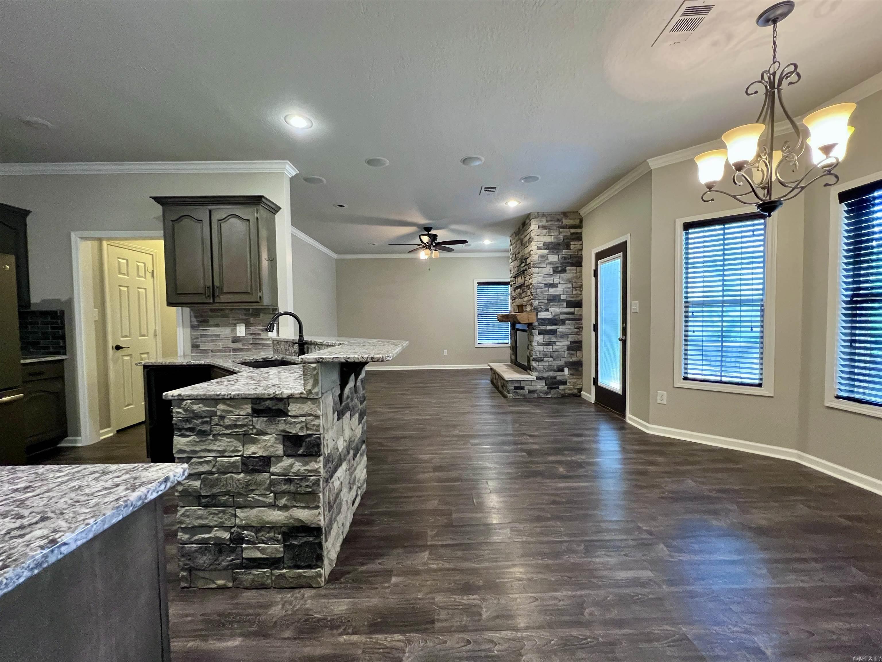 4112 Stephanie Lane Jonesboro, AR 72401