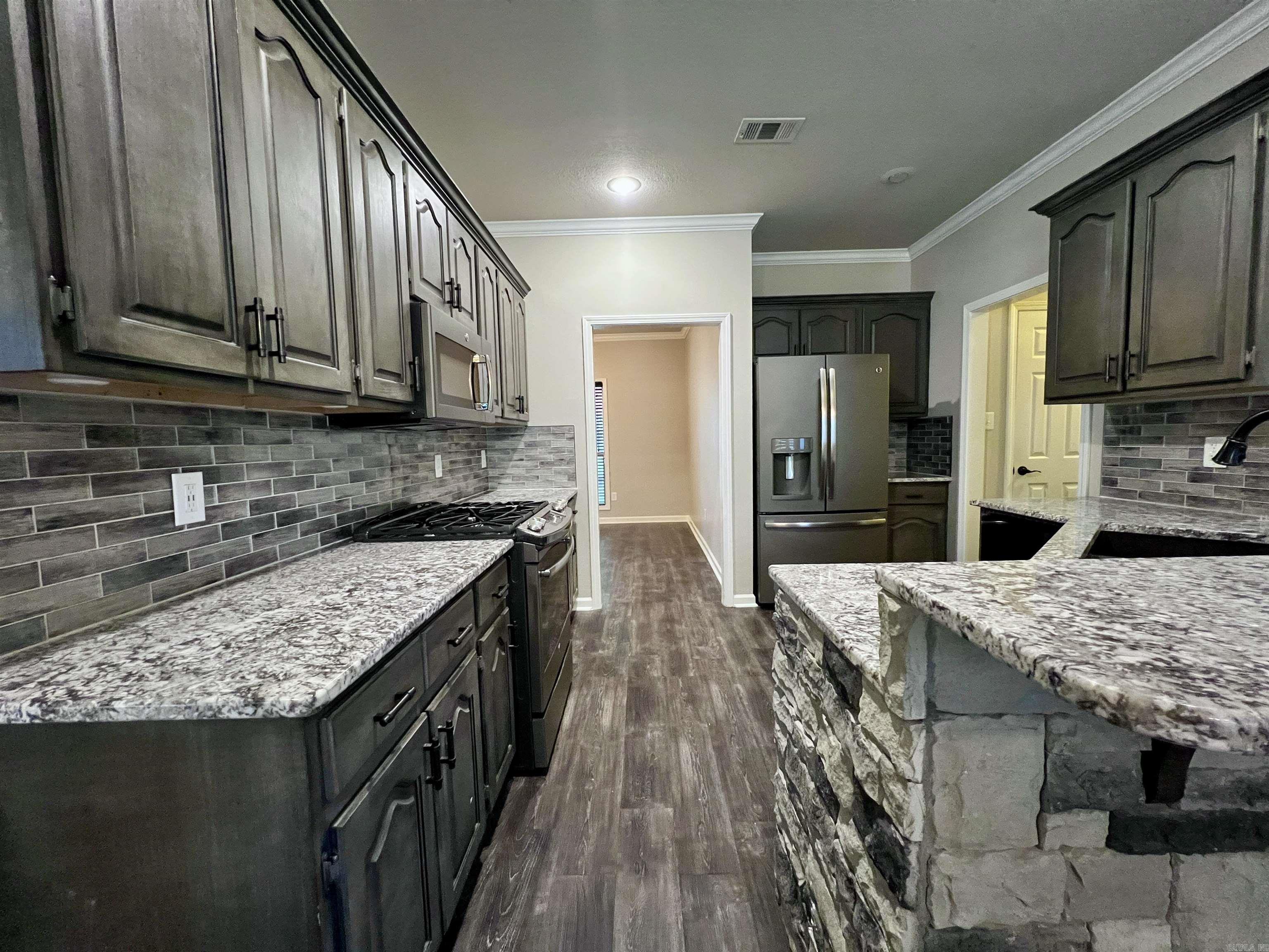 4112 Stephanie Lane Jonesboro, AR 72401