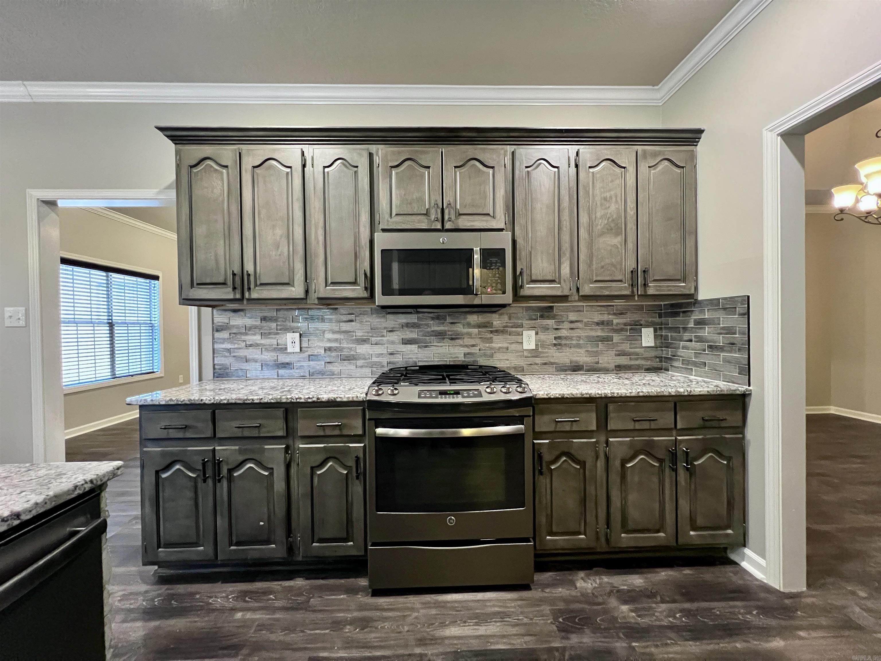 4112 Stephanie Lane Jonesboro, AR 72401