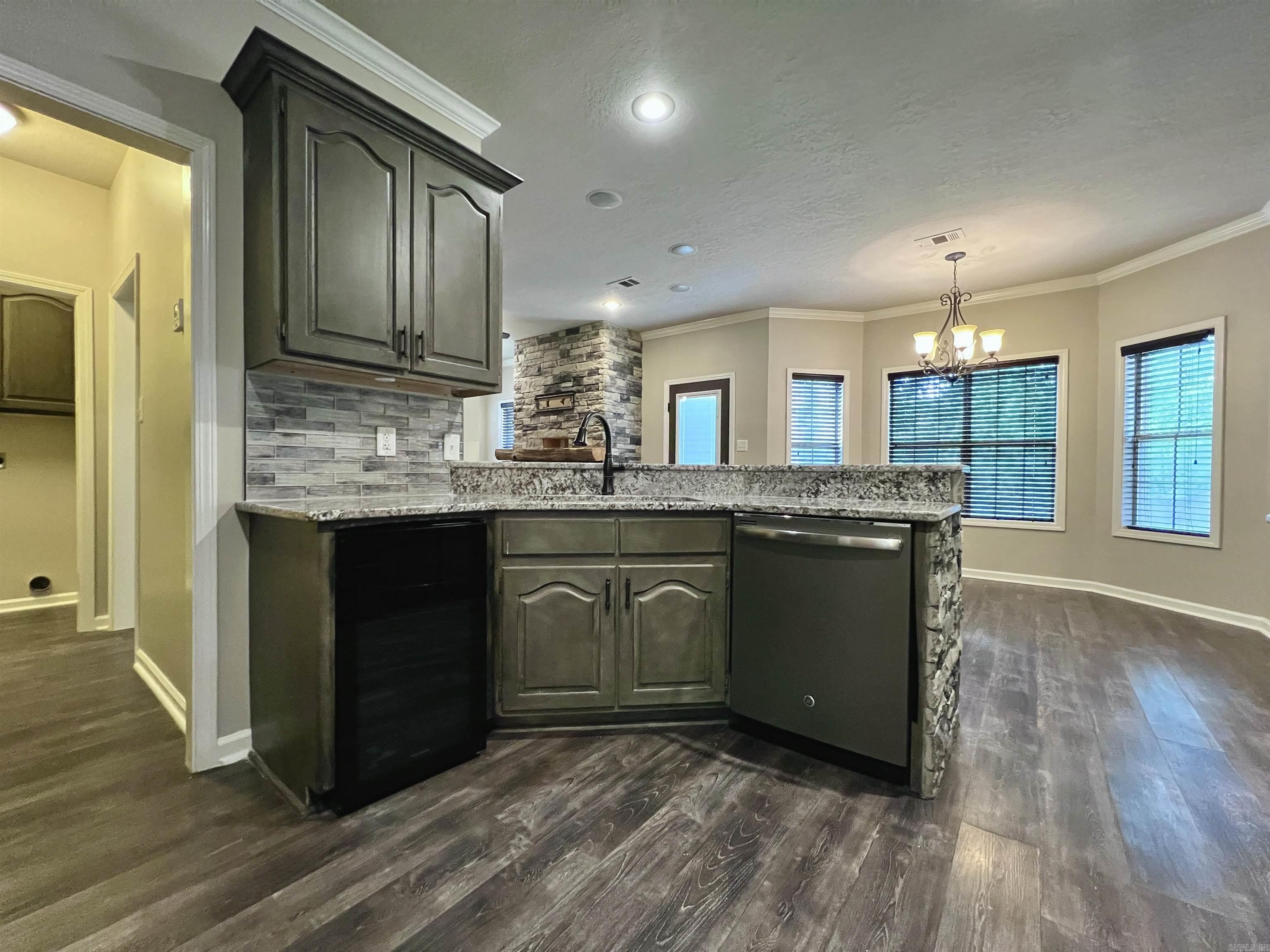 4112 Stephanie Lane Jonesboro, AR 72401