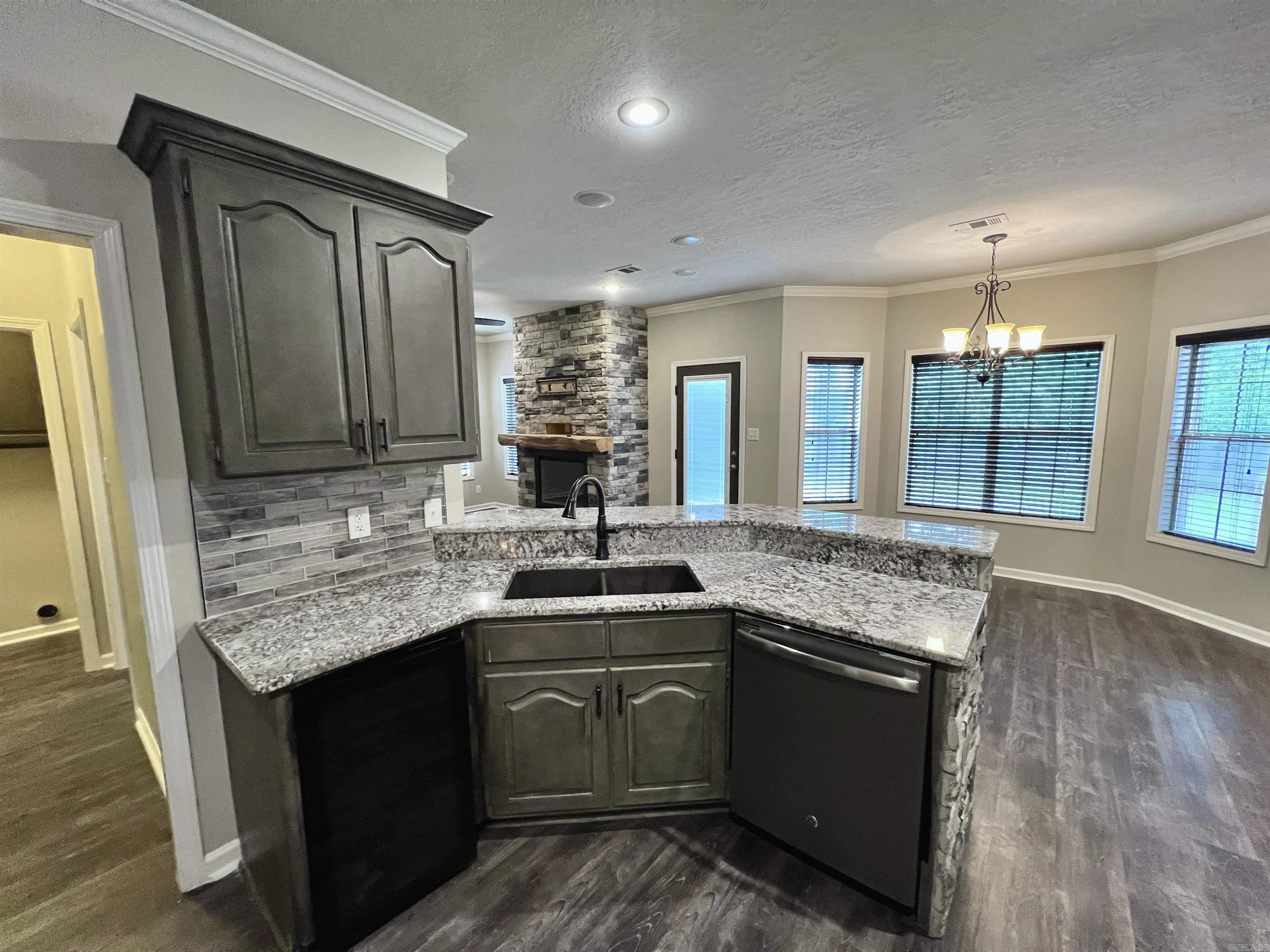 4112 Stephanie Lane Jonesboro, AR 72401