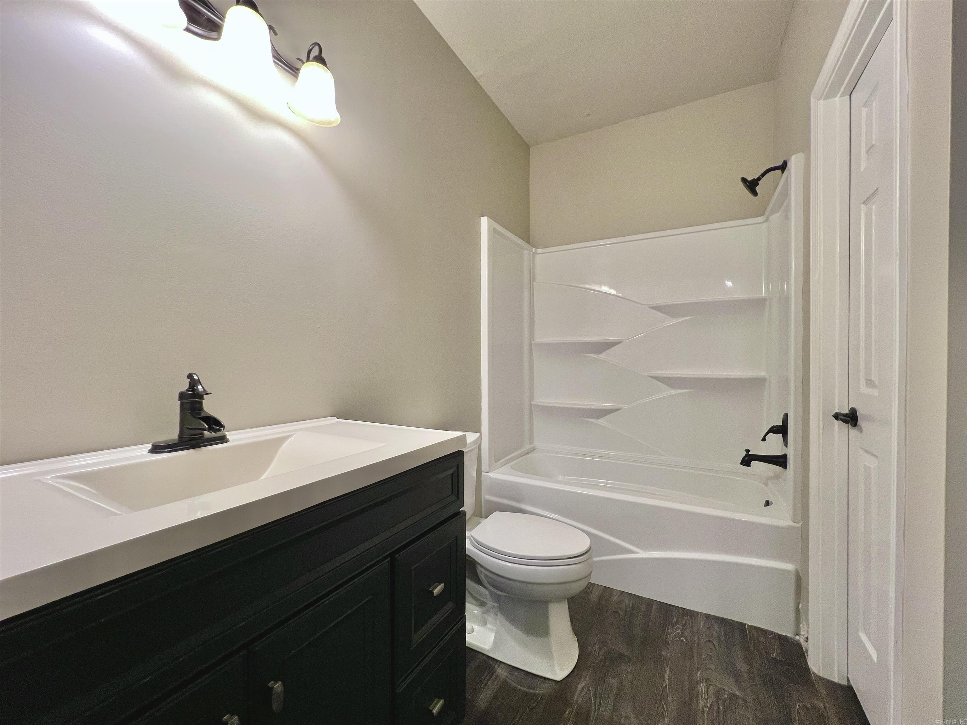 4112 Stephanie Lane Jonesboro, AR 72401