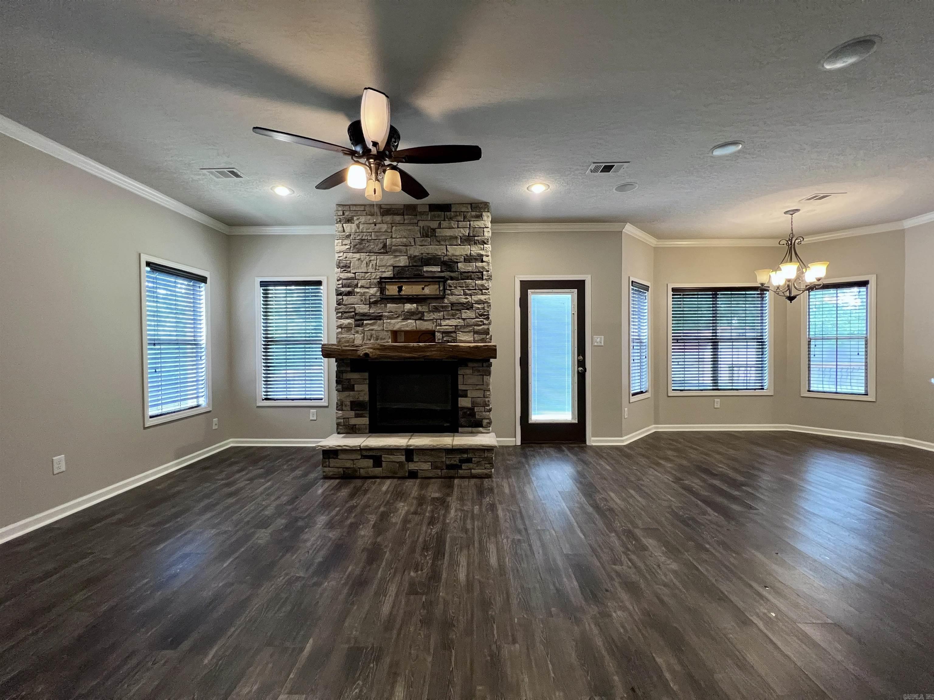 4112 Stephanie Lane Jonesboro, AR 72401