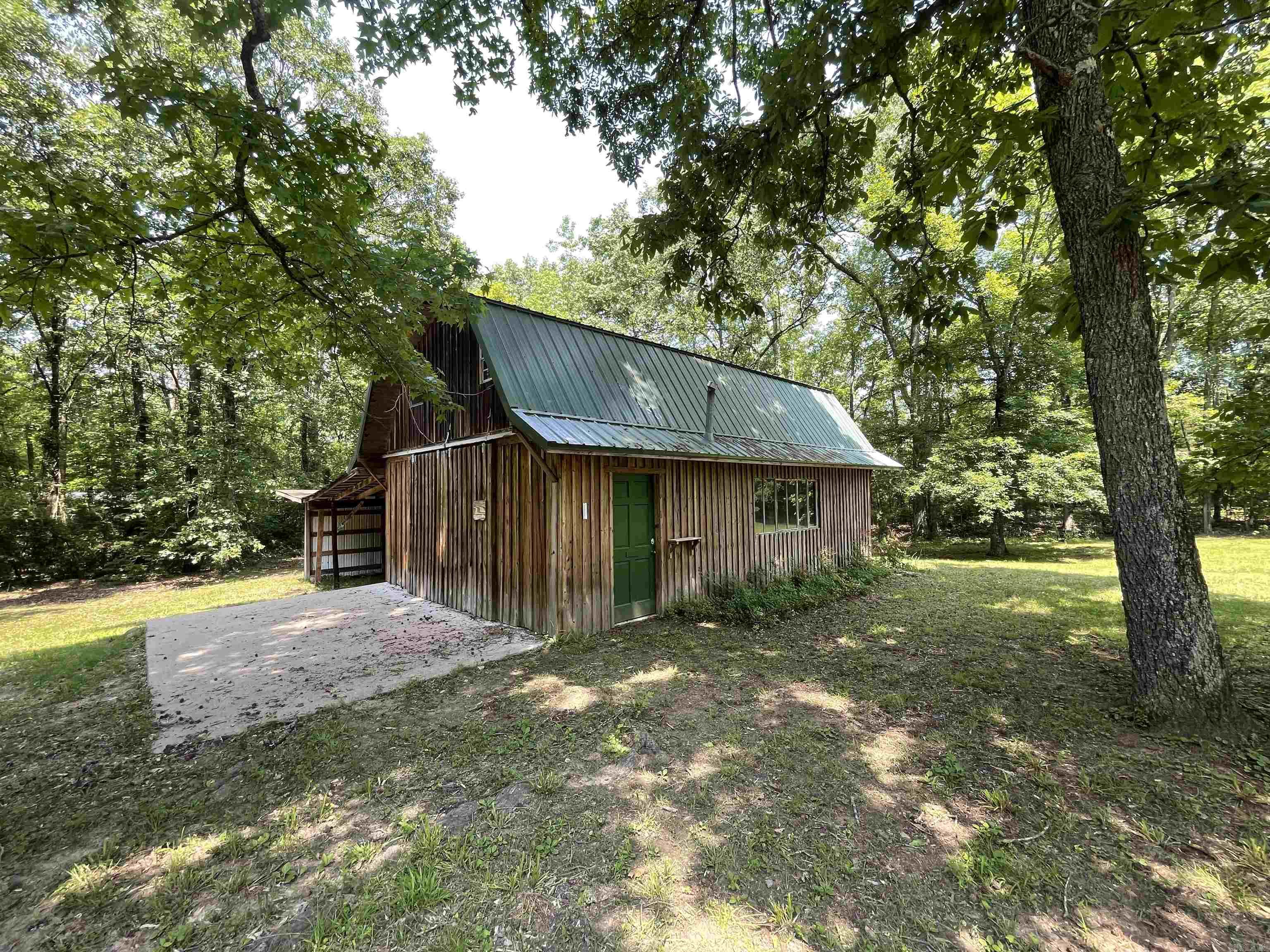 395 Wood Grove Lane Higden, AR 72067