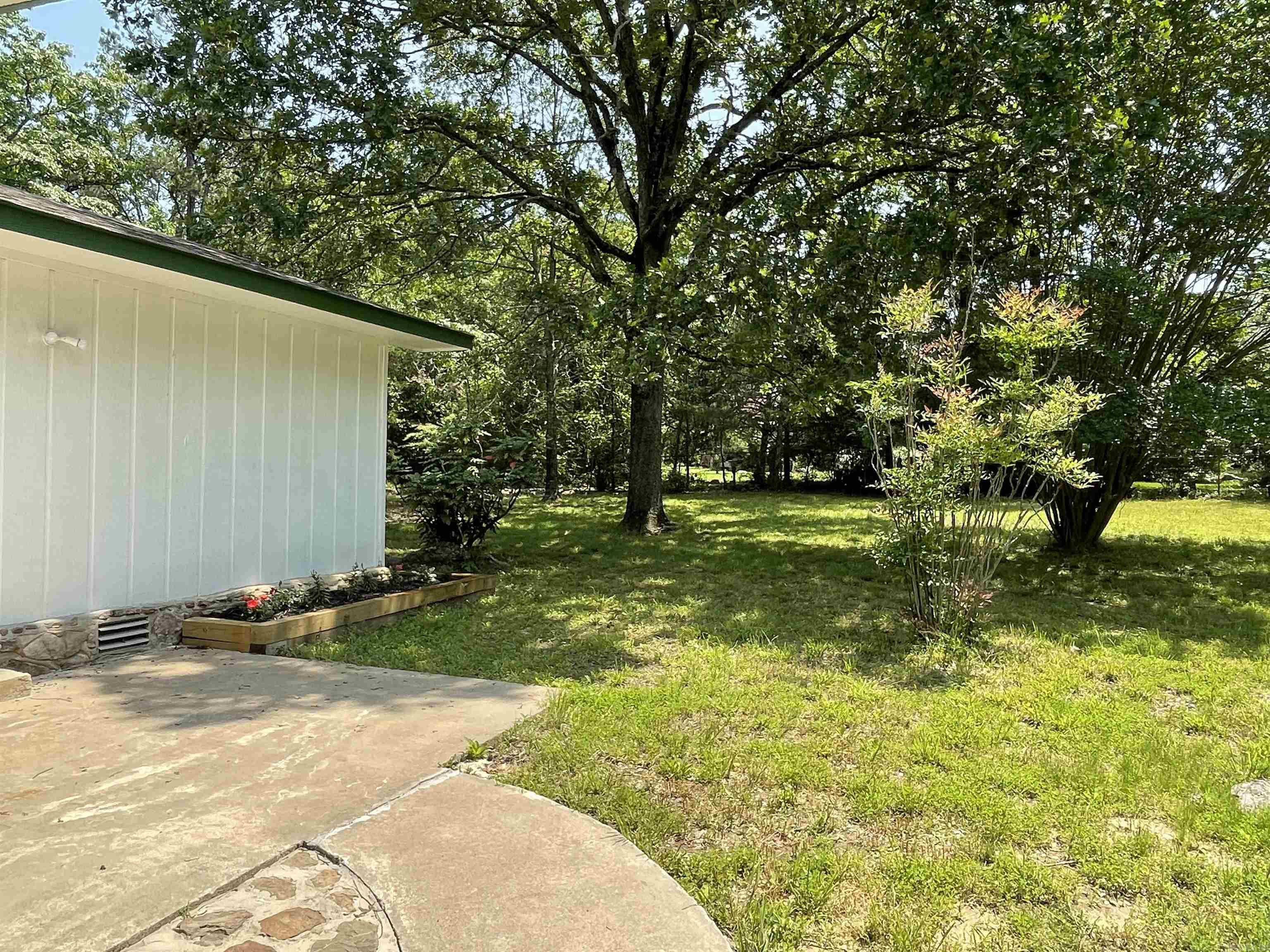 395 Wood Grove Lane Higden, AR 72067