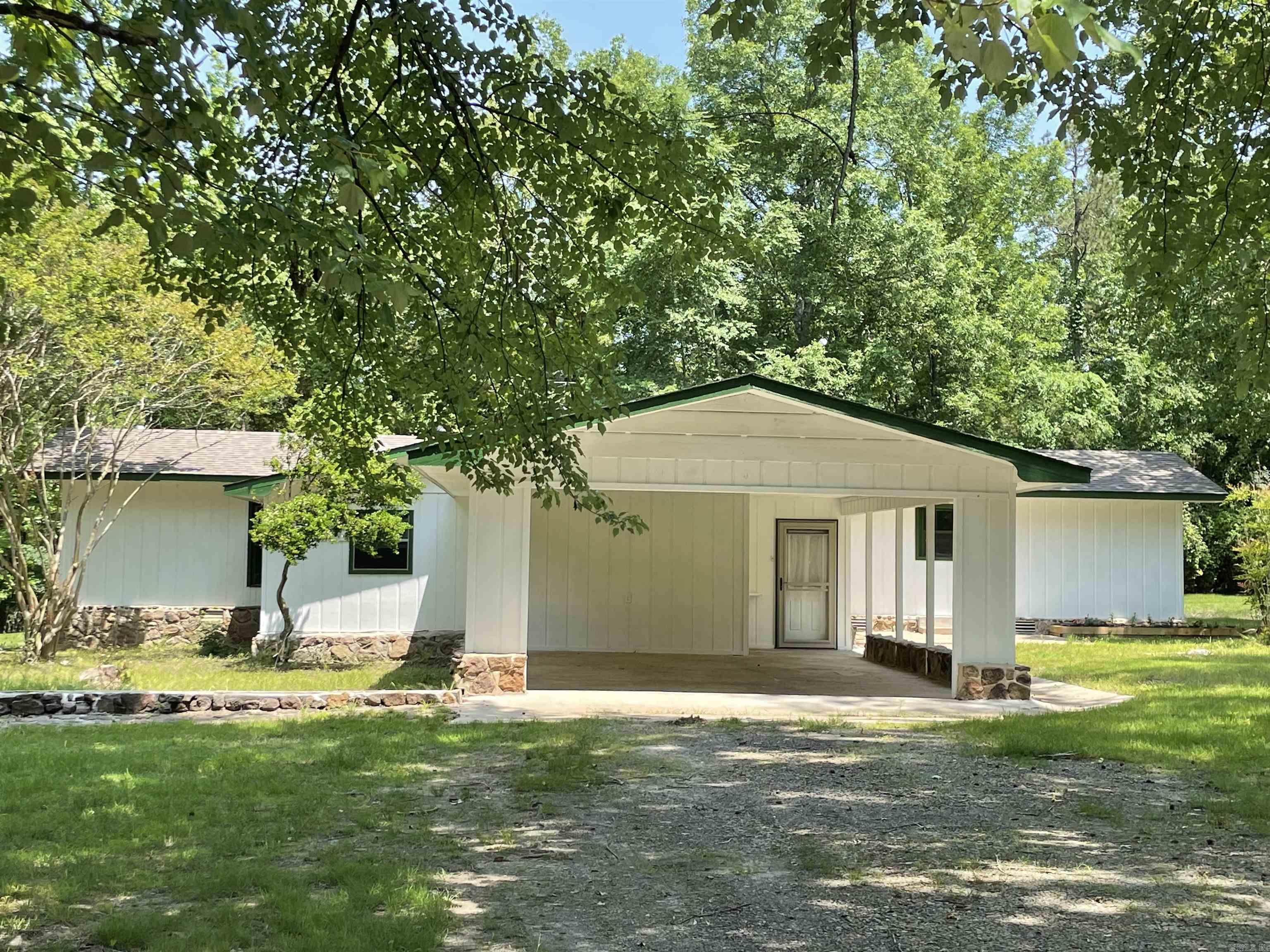 395 Wood Grove Lane Higden, AR 72067