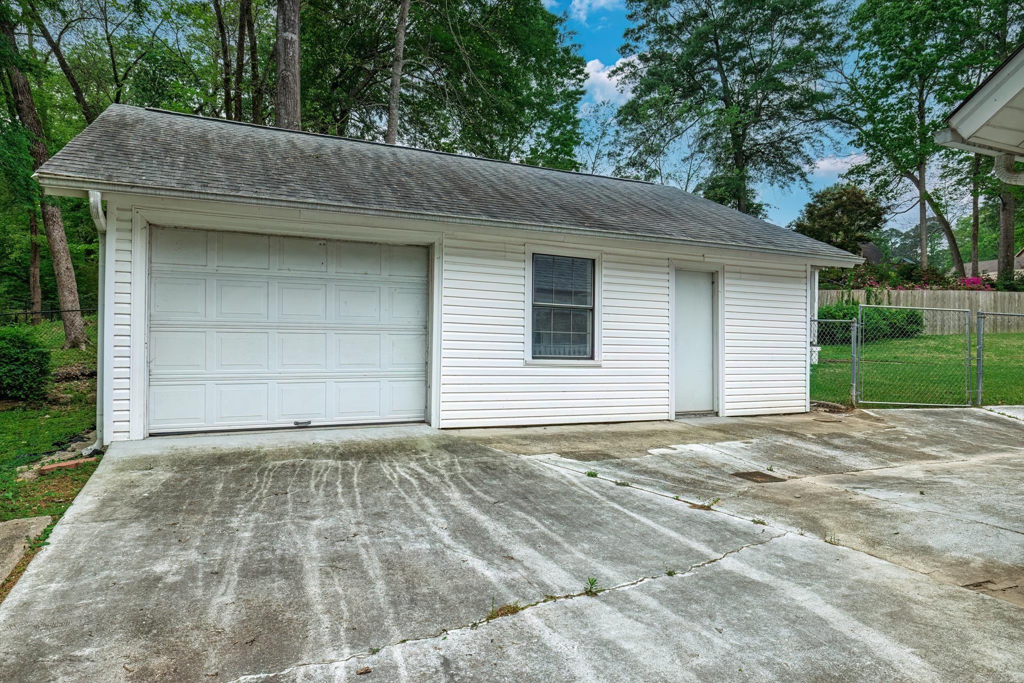 2401 Forrest Park Drive Arkadelphia, AR 71923
