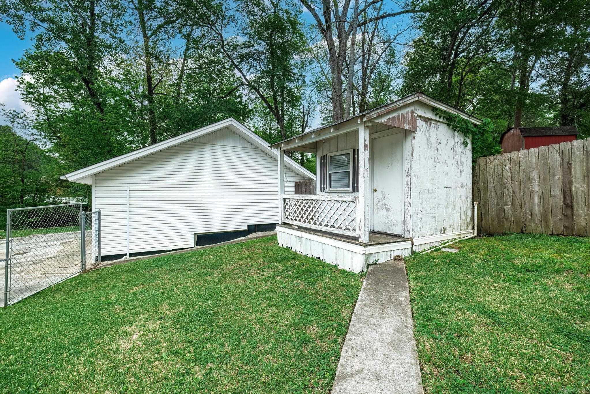 2401 Forrest Park Drive Arkadelphia, AR 71923