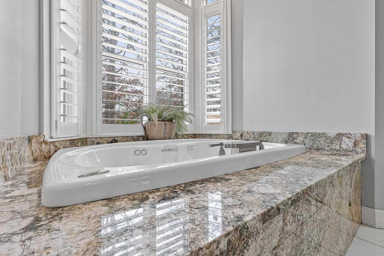 2213  Doral  Jonesboro, AR