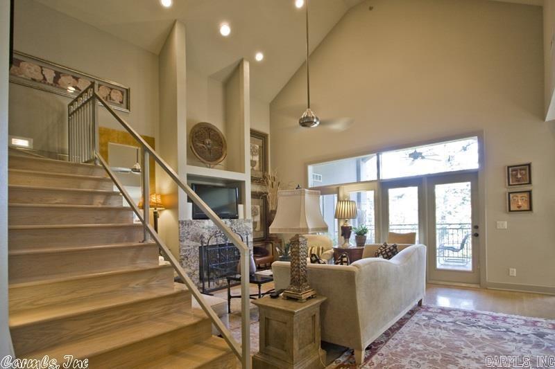 100  VALLON #112  Little Rock, AR