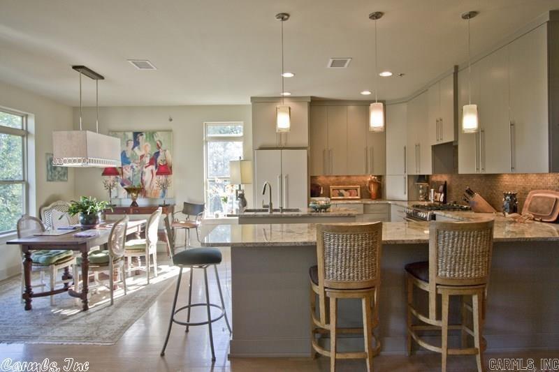 100  VALLON #112  Little Rock, AR
