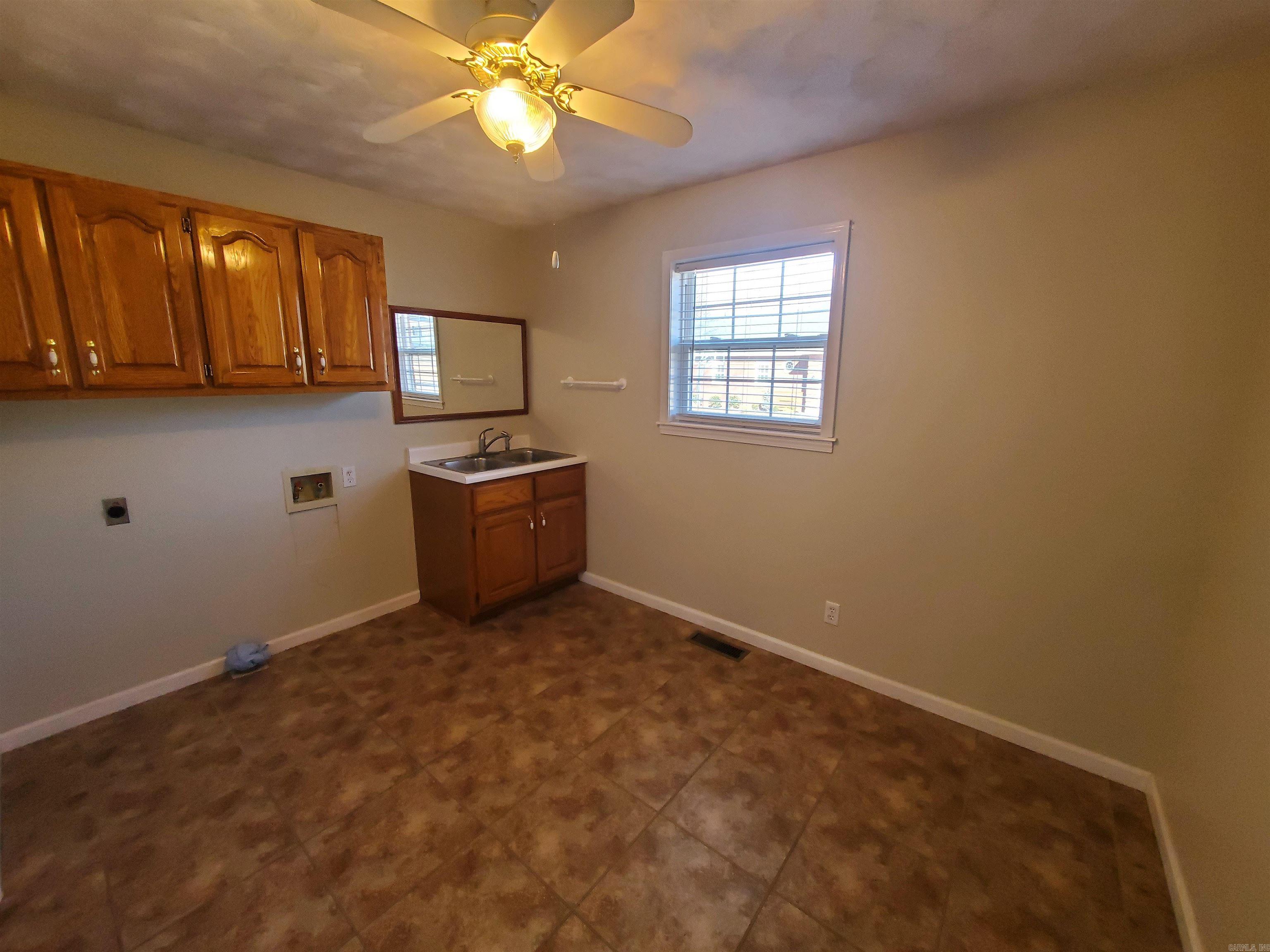 880 N 6th  Piggott, AR