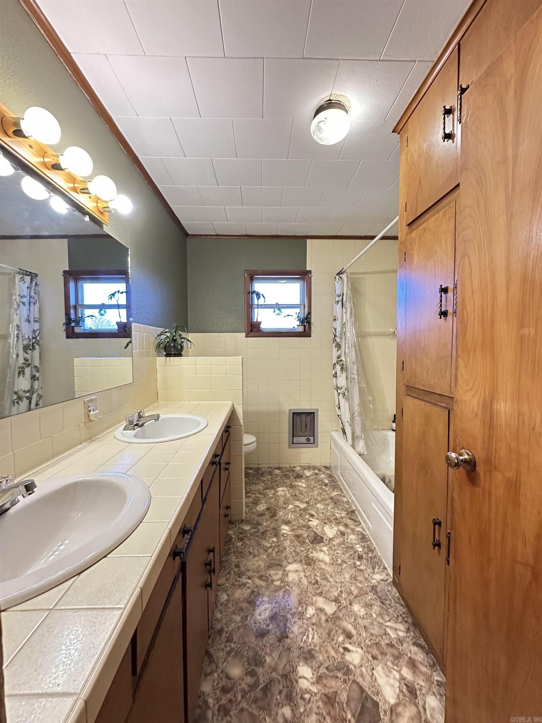 5330  Highway 9  Center Ridge, AR