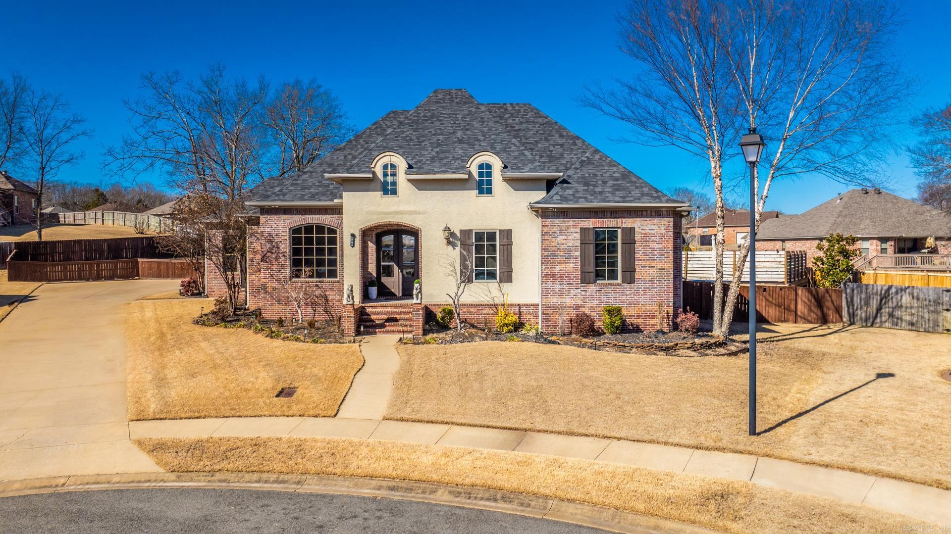 335  Vintage  Conway, AR