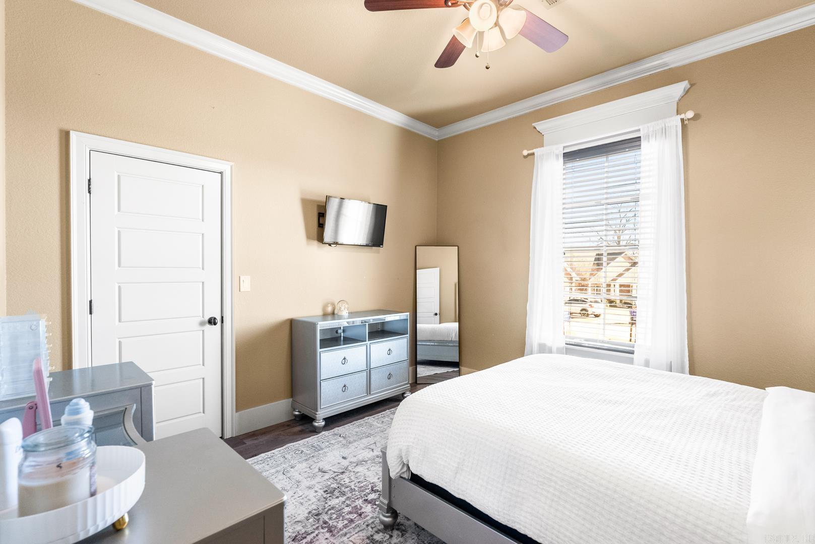 335  Vintage  Conway, AR