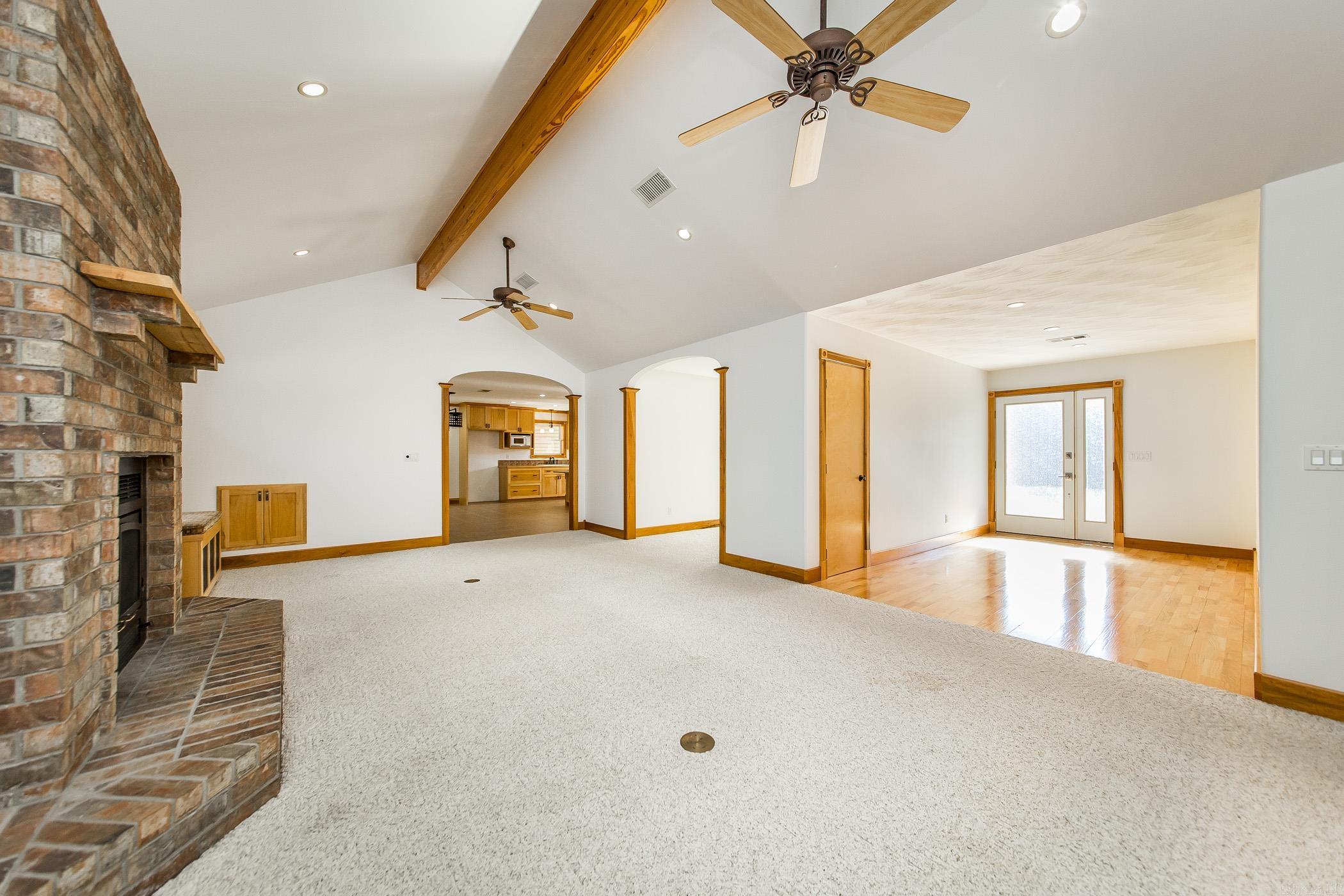 165  Country Oaks Drive  Clinton, AR