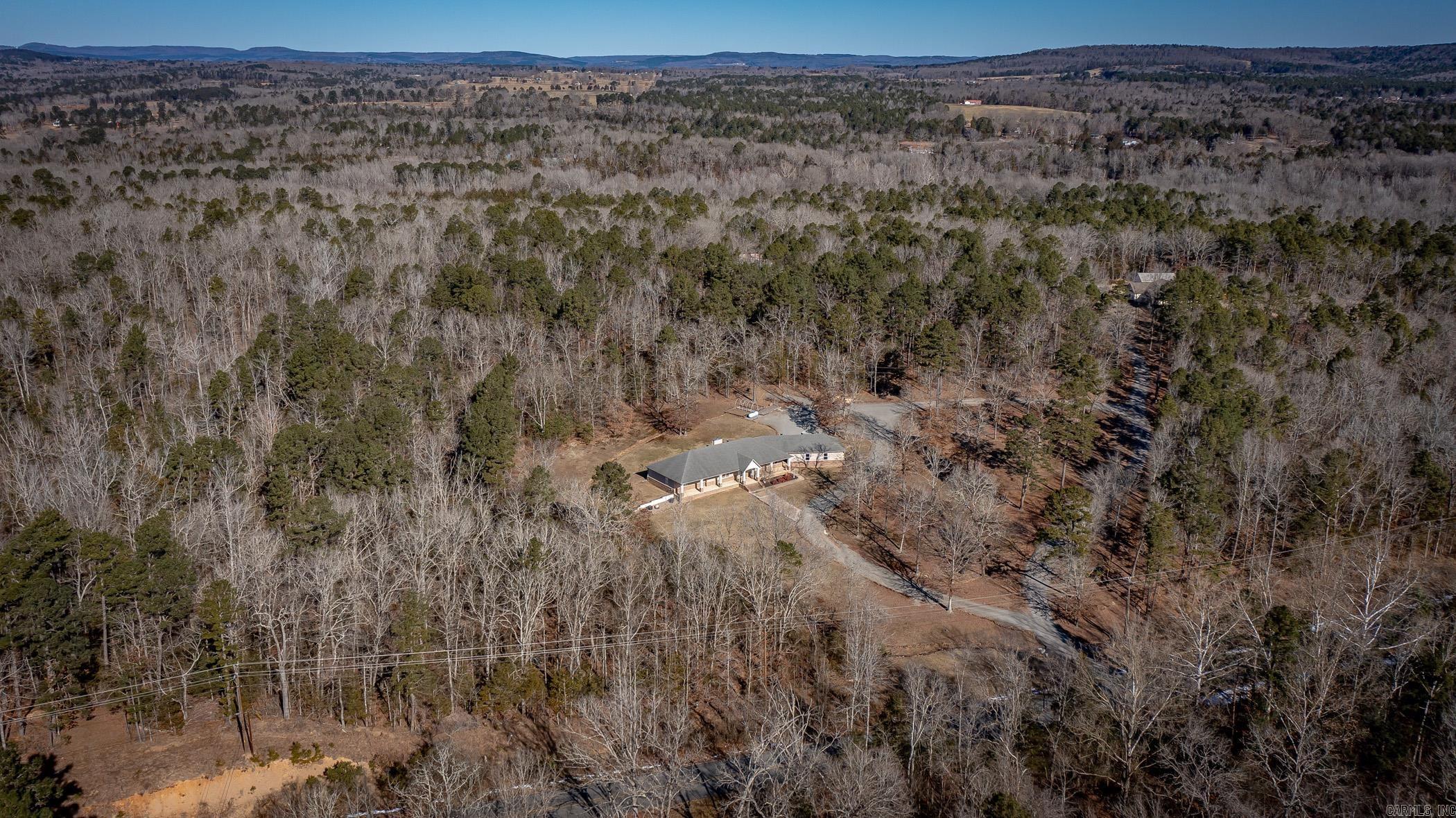 165  Country Oaks Drive  Clinton, AR